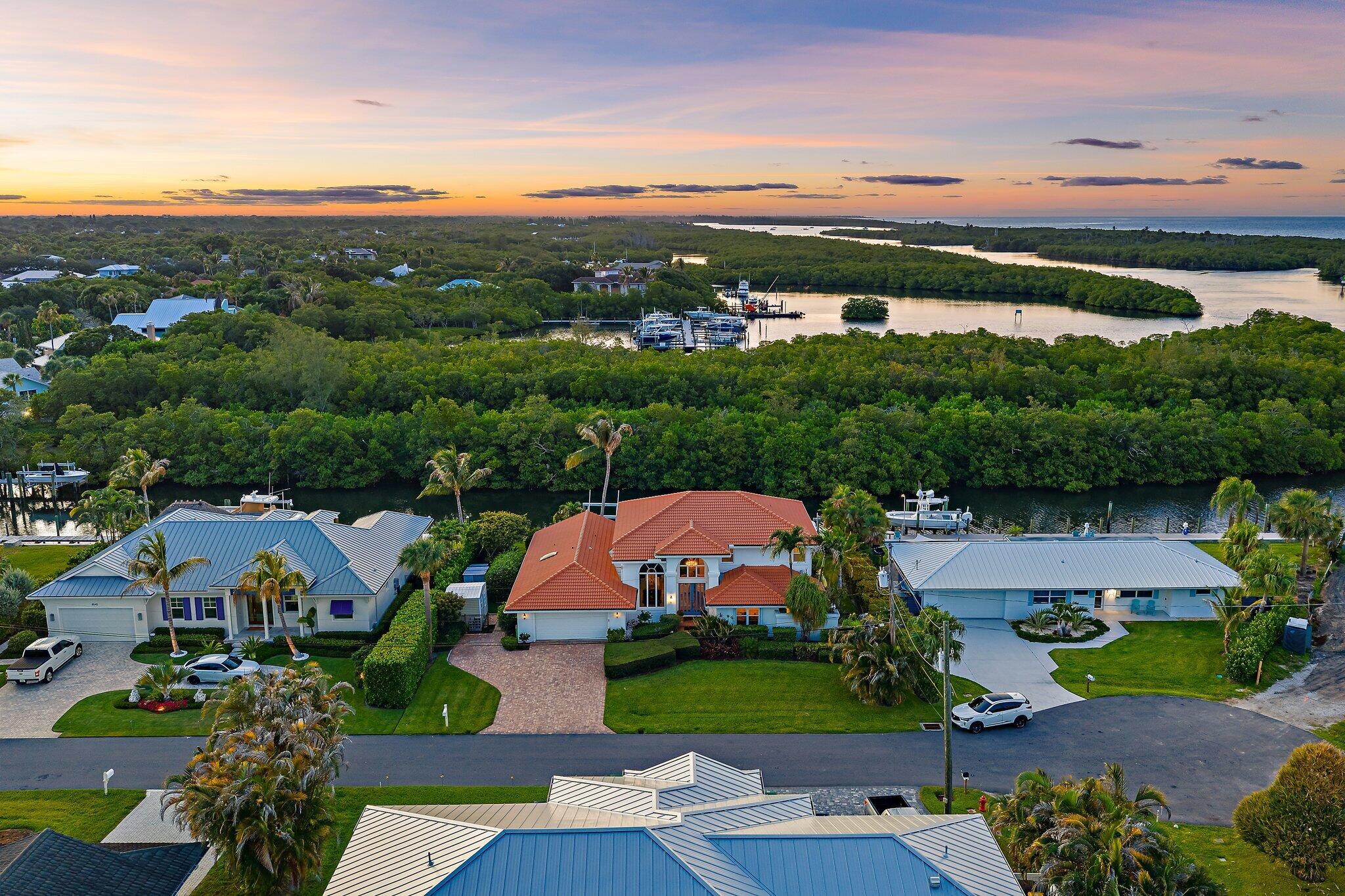 NORTH HOBE SOUND SHORES - Residential