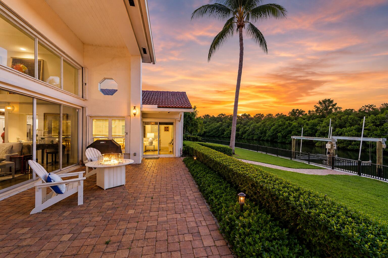 NORTH HOBE SOUND SHORES - Residential