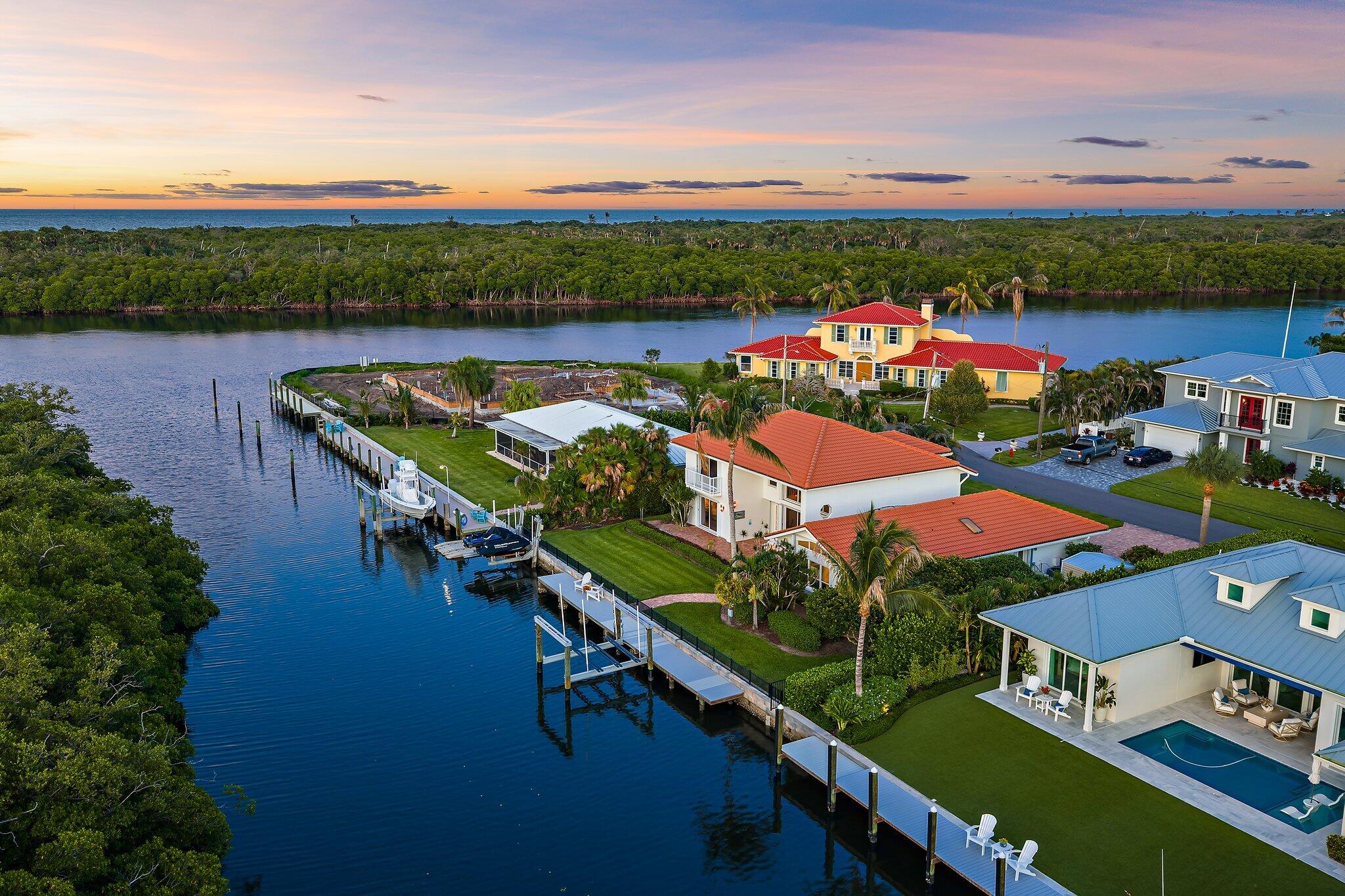 NORTH HOBE SOUND SHORES - Residential