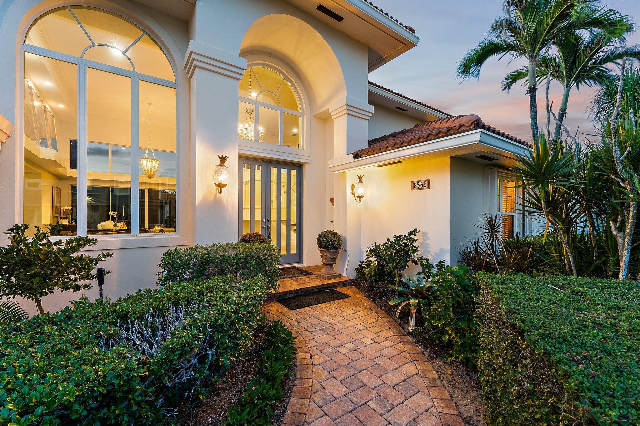 NORTH HOBE SOUND SHORES - Residential
