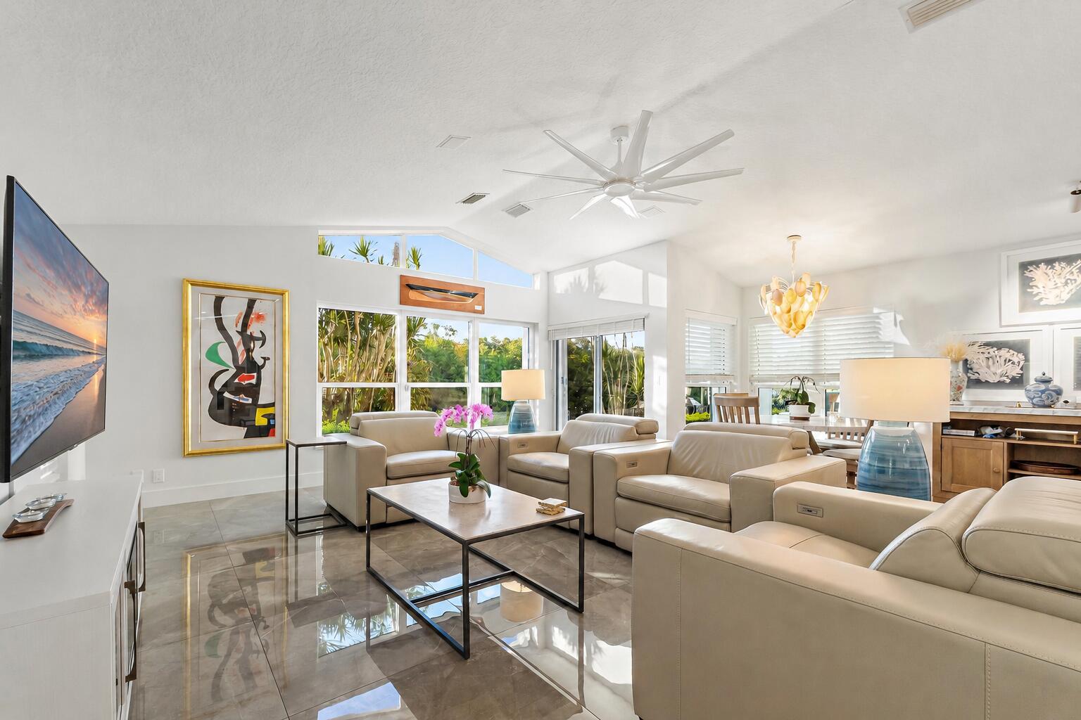 NORTH HOBE SOUND SHORES - Residential