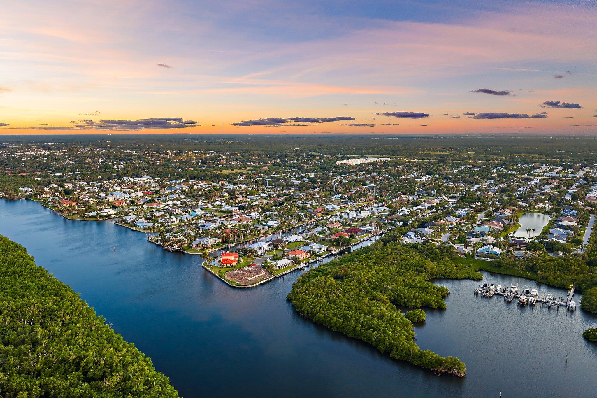 NORTH HOBE SOUND SHORES - Residential