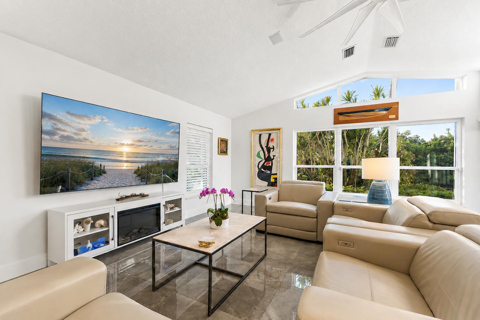 NORTH HOBE SOUND SHORES - Residential
