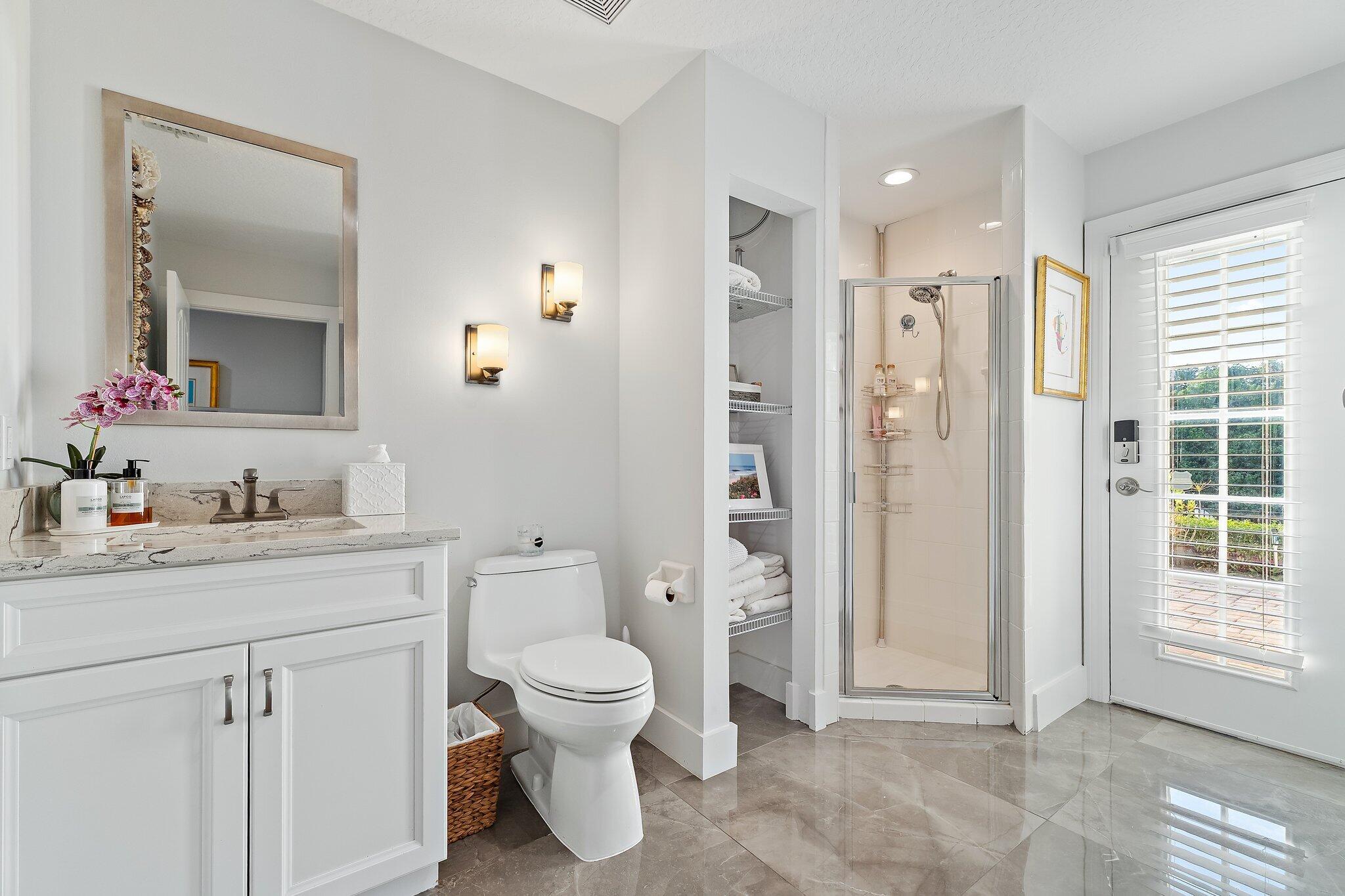 NORTH HOBE SOUND SHORES - Residential