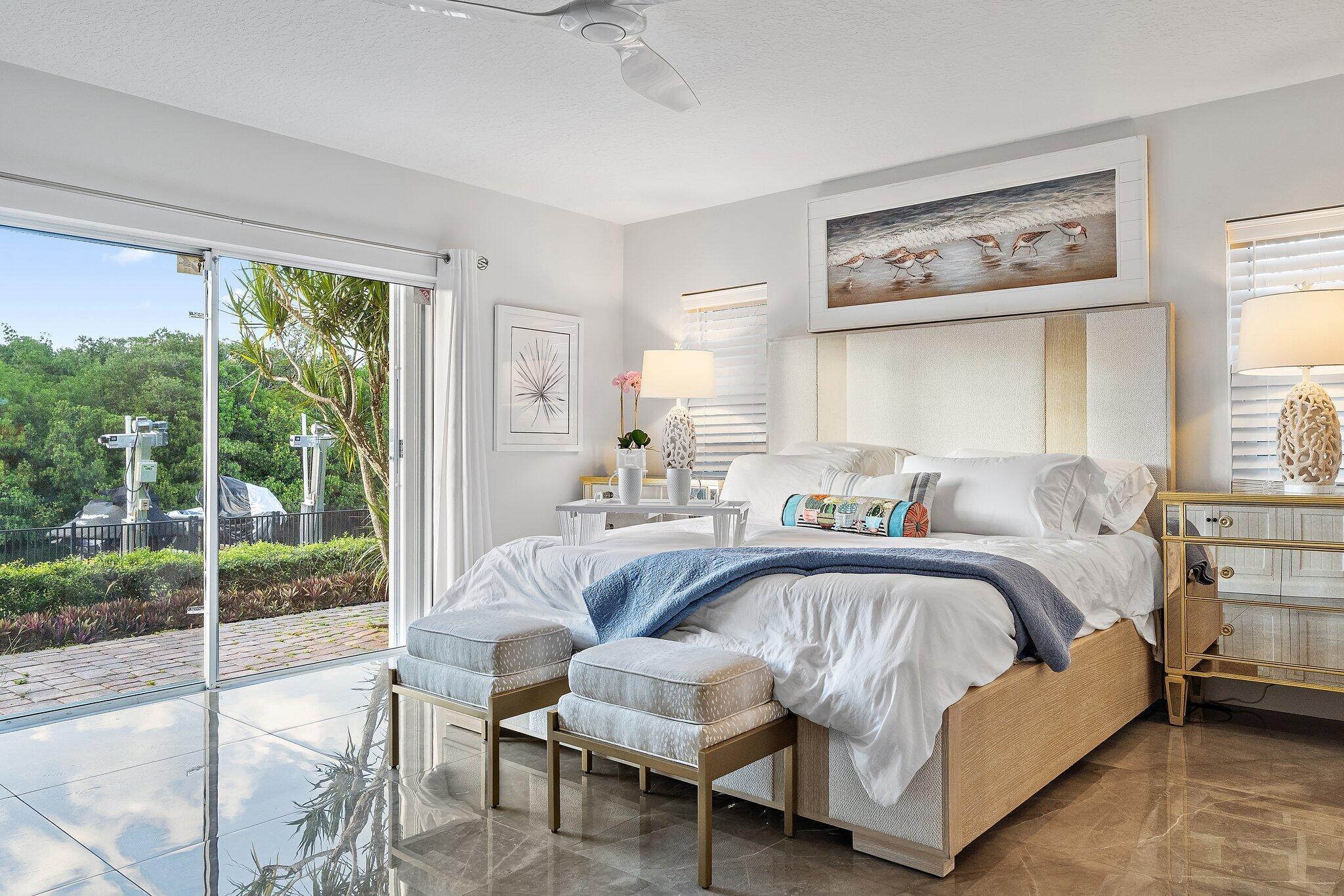 NORTH HOBE SOUND SHORES - Residential