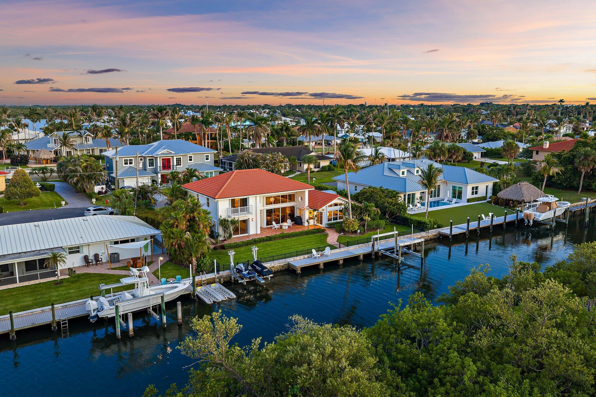 NORTH HOBE SOUND SHORES - Residential