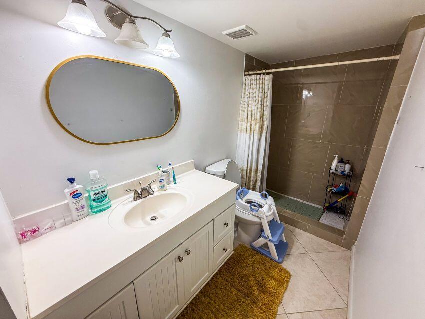 VILLAS AT WOODLAND GREENS - Residential