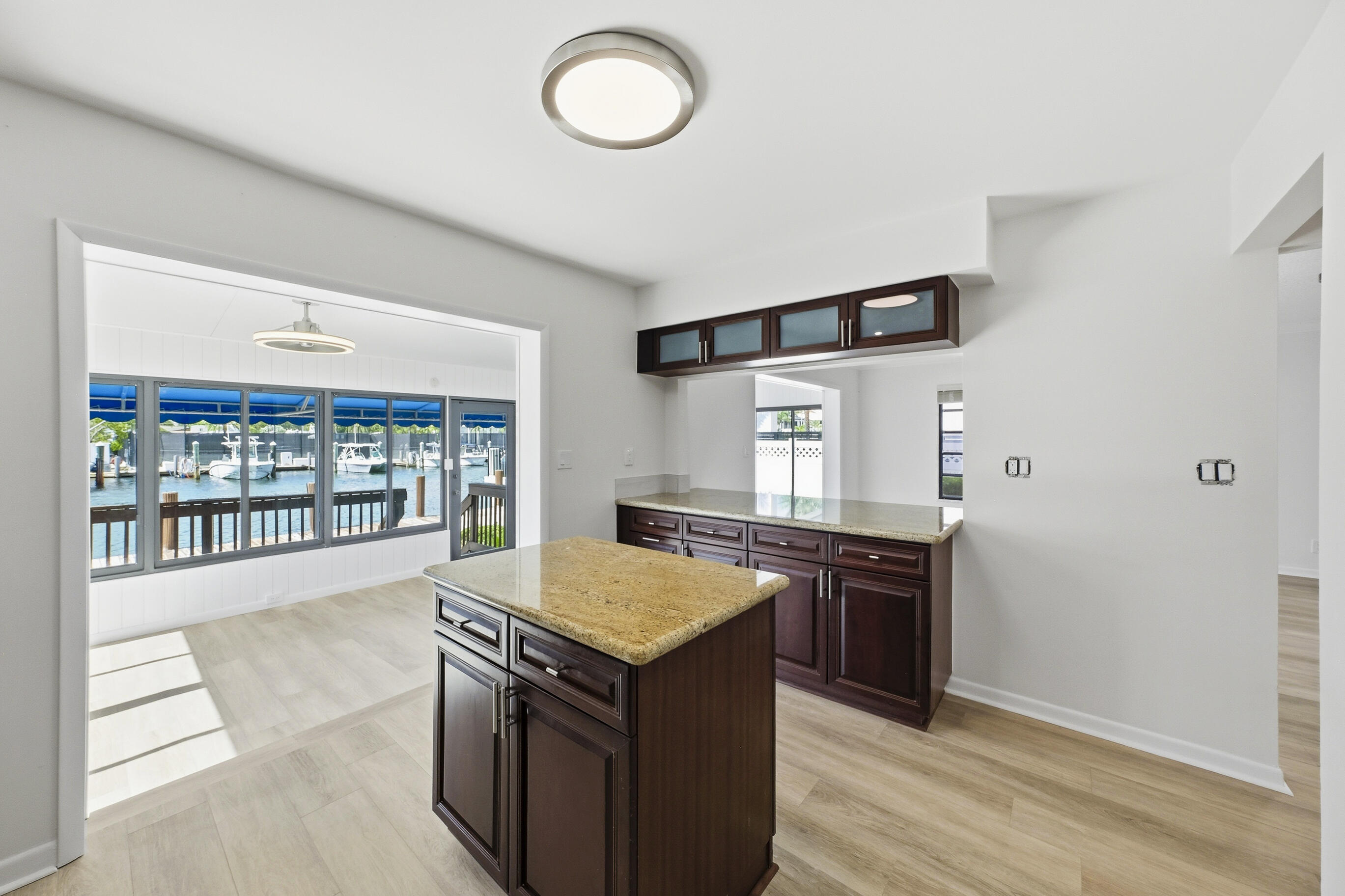 RIO VISTA ISLES - Residential