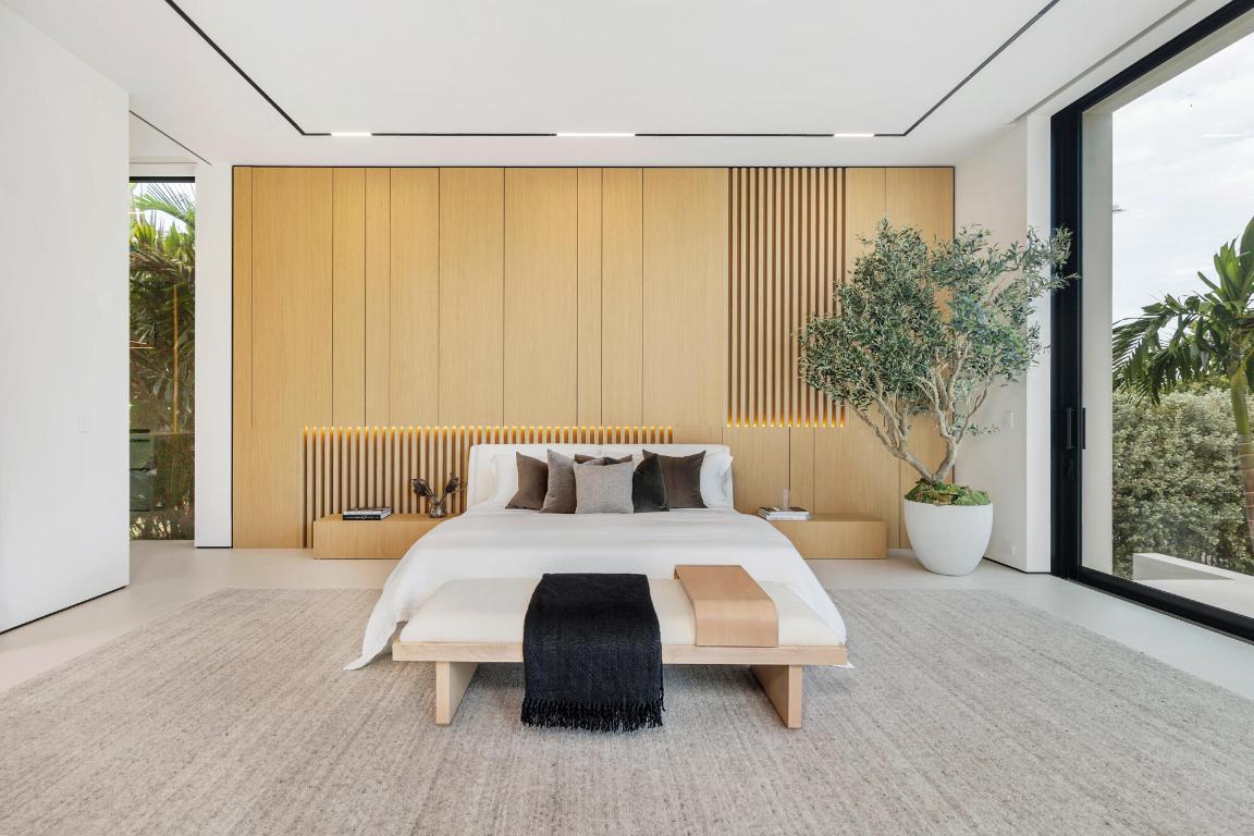 POINT MANALAPAN PL 1 IN - Residential