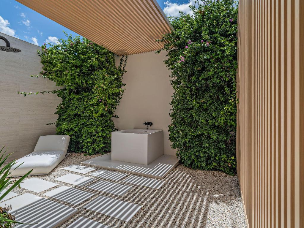 POINT MANALAPAN PL 1 IN - Residential