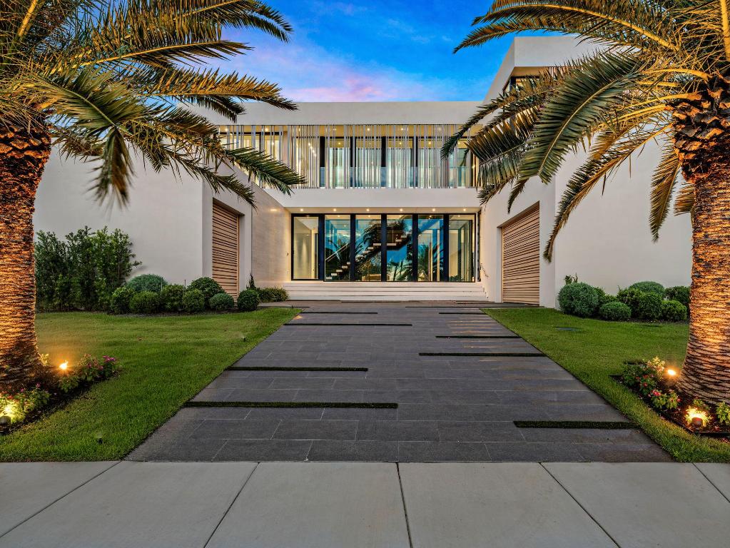POINT MANALAPAN PL 1 IN - Residential