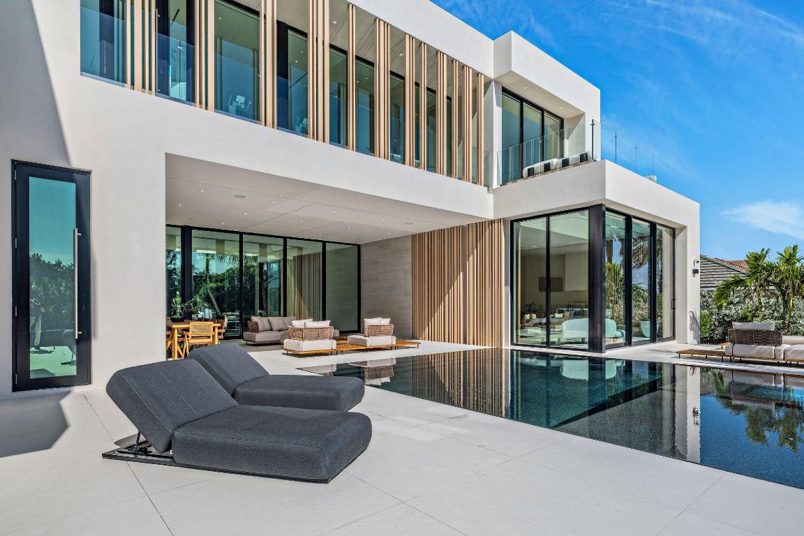 POINT MANALAPAN PL 1 IN - Residential