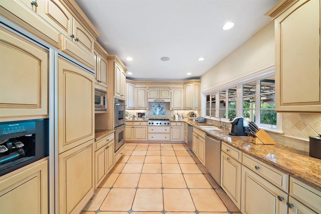 PRIMAVERA ESTATES (MIDDLE SEC) - Residential