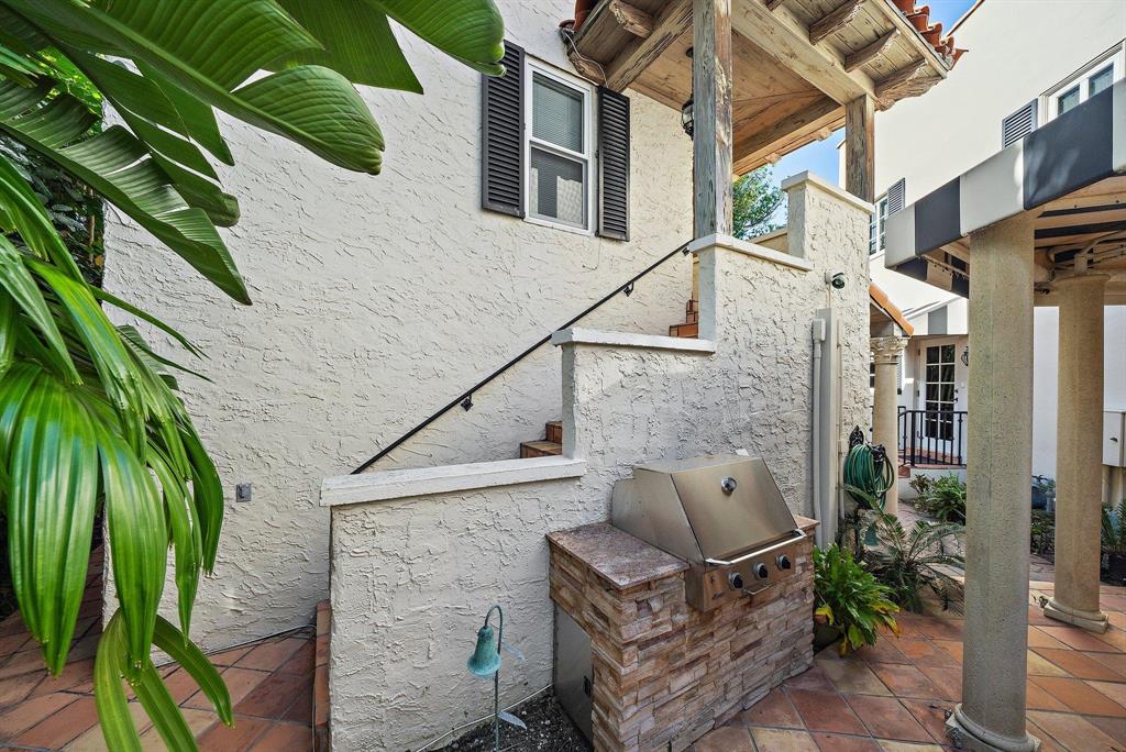 PRIMAVERA ESTATES (MIDDLE SEC) - Residential