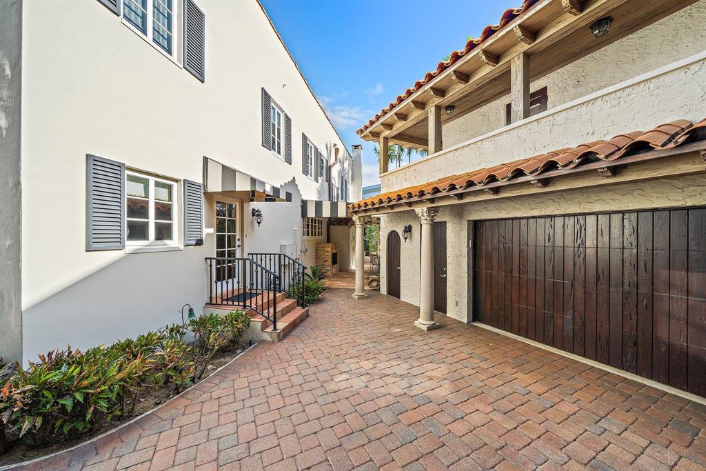 PRIMAVERA ESTATES (MIDDLE SEC) - Residential