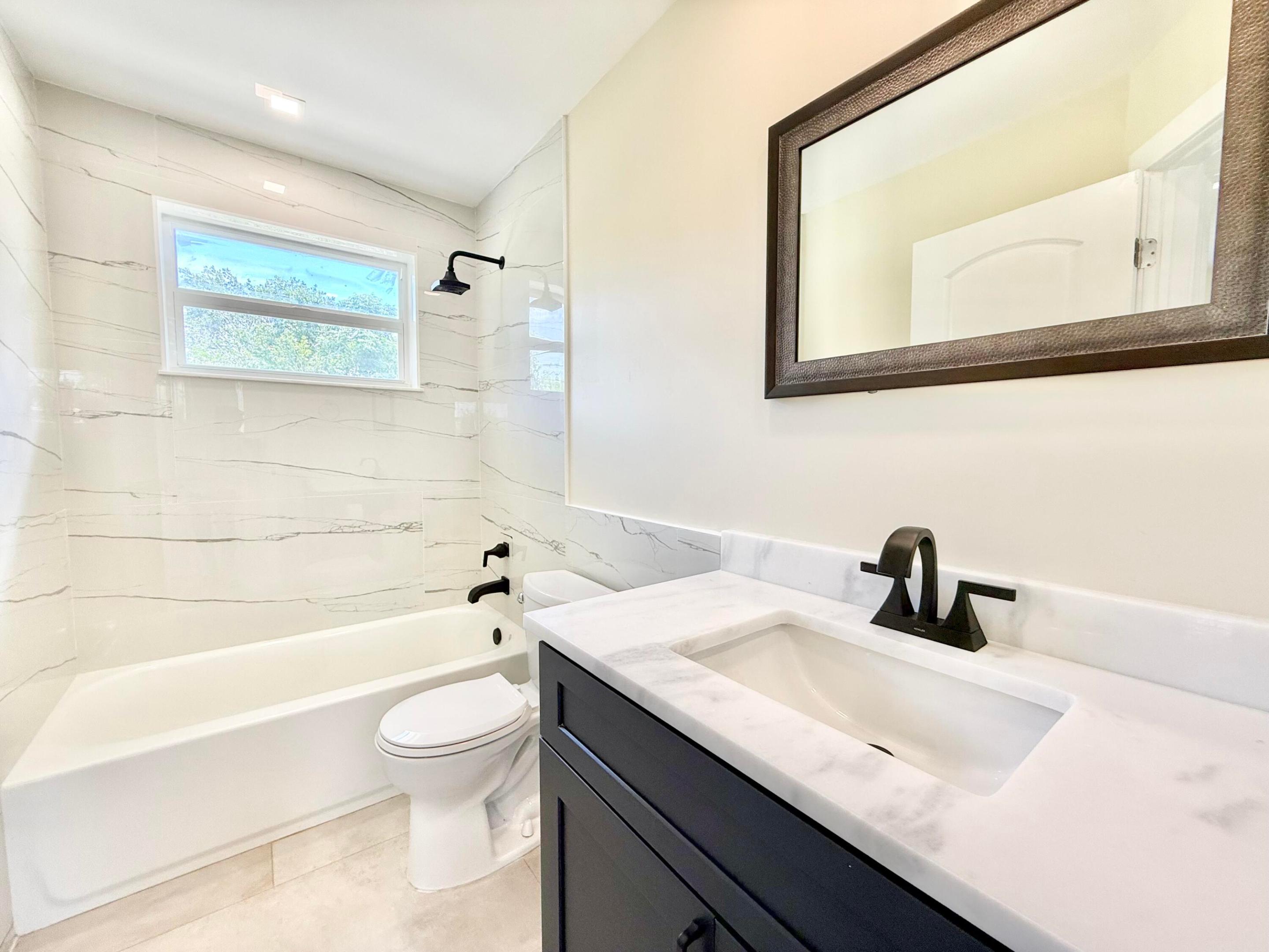OLYMPIA / BANNER LAKE - Residential Lease