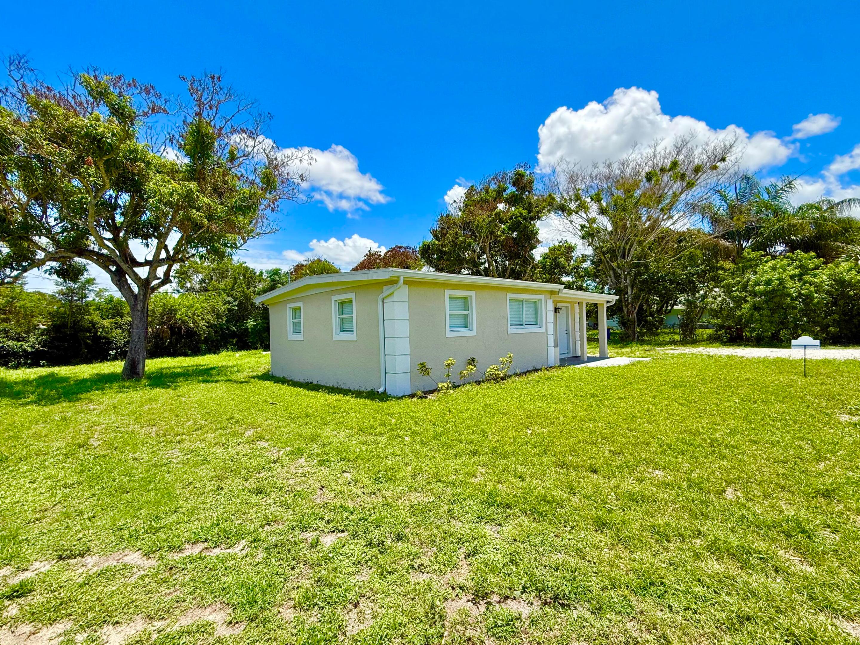 OLYMPIA / BANNER LAKE - Residential Lease