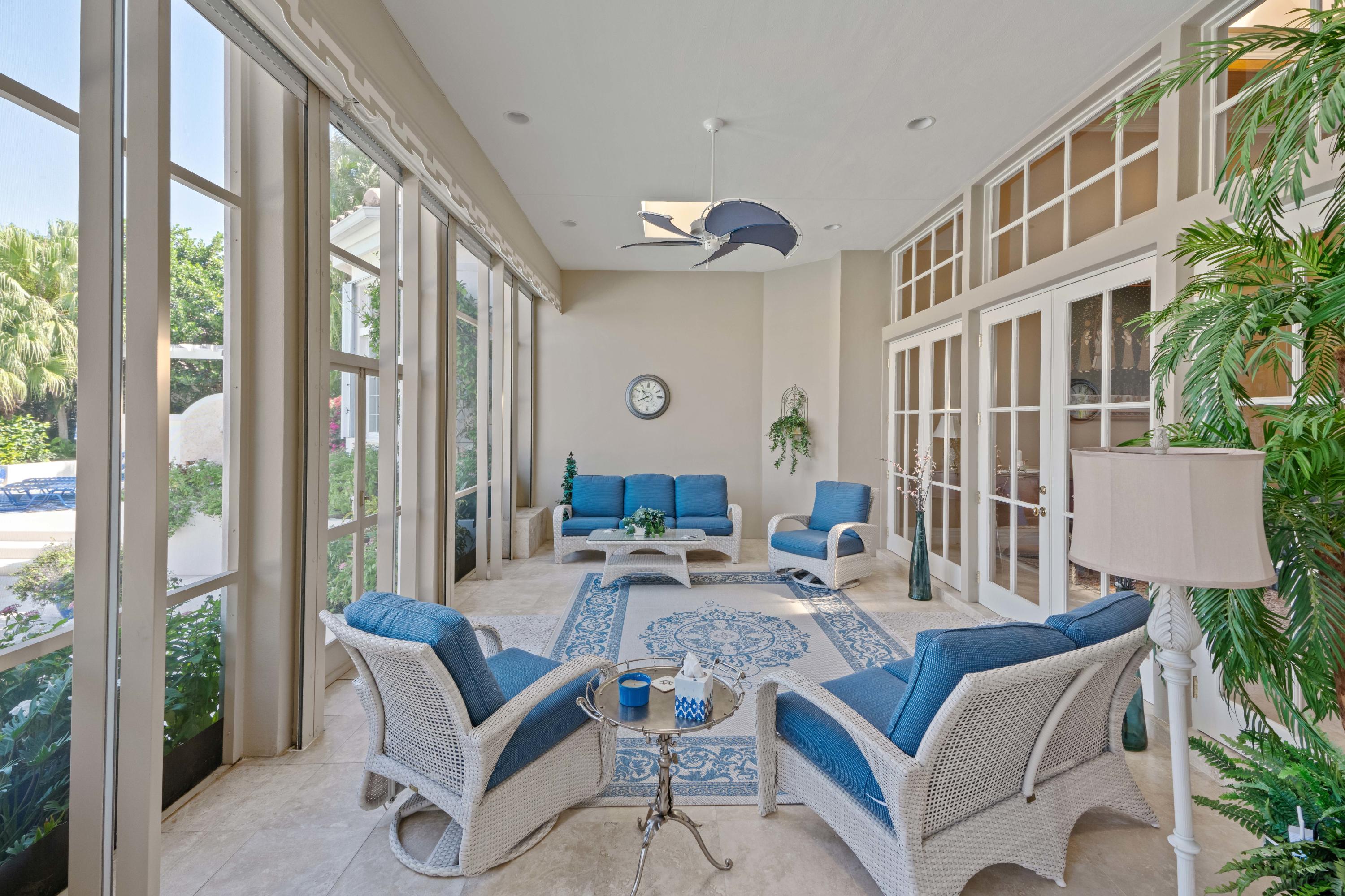 ADMIRALS COVE - Residential