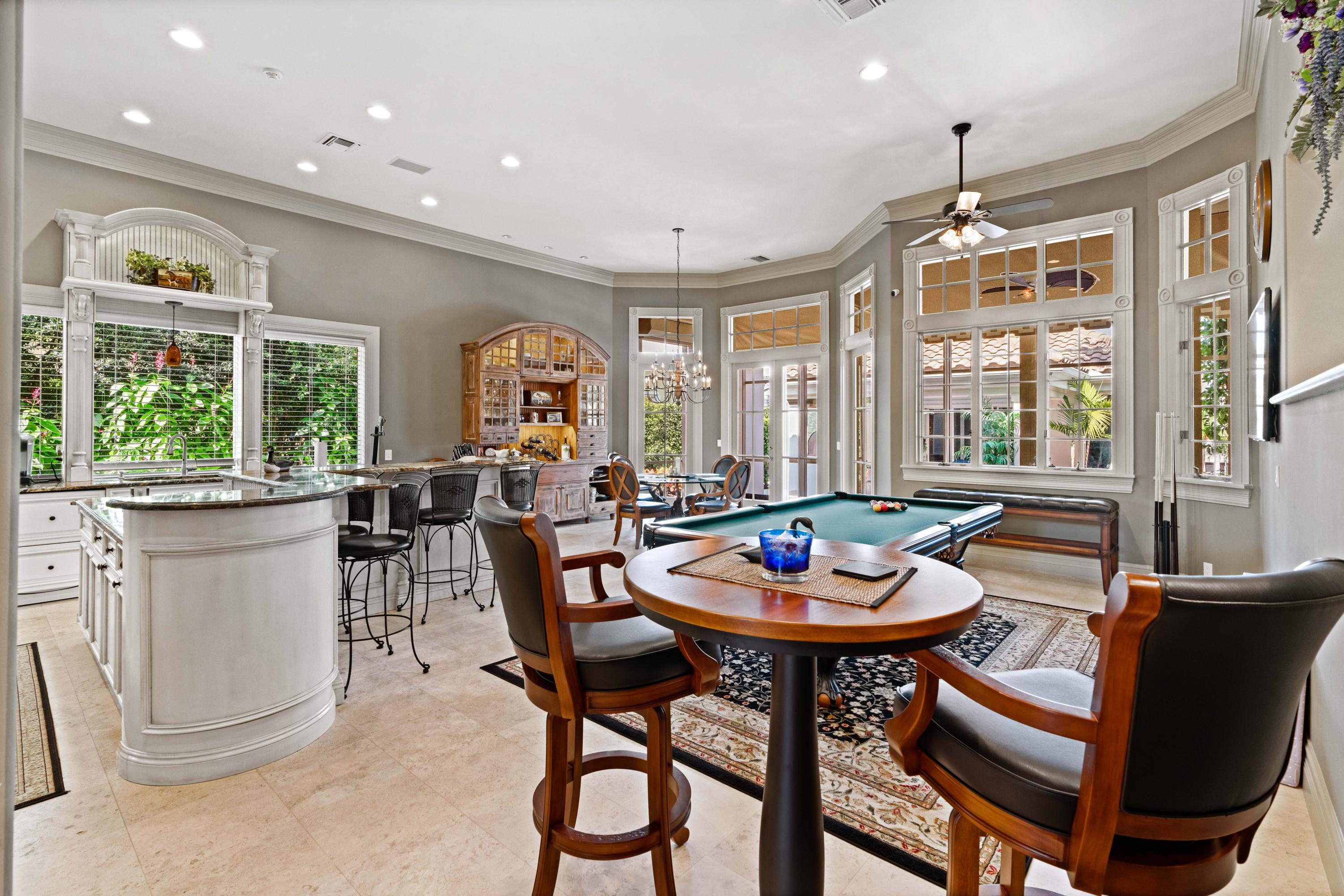 ADMIRALS COVE - Residential