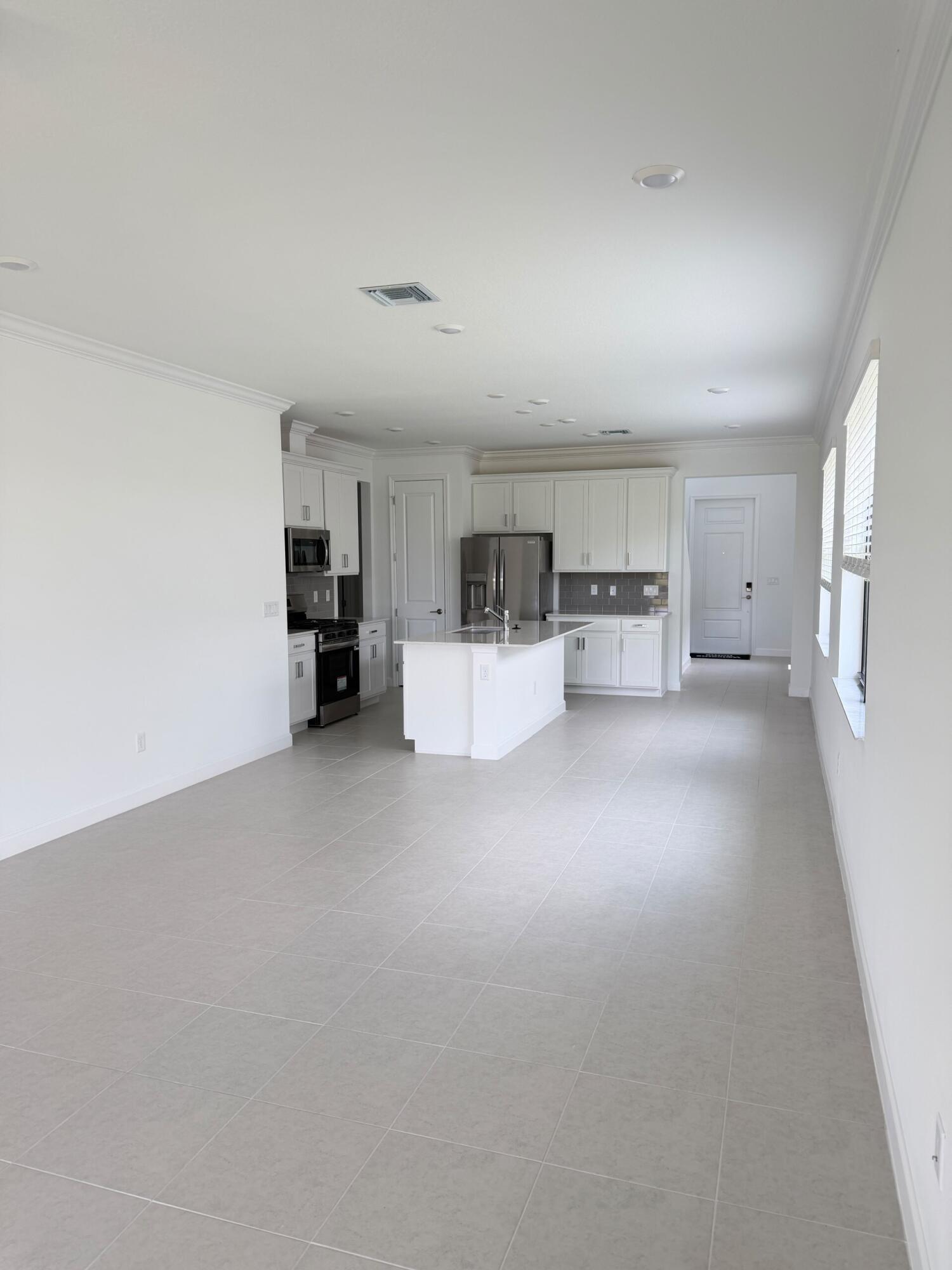 LTC RANCH WEST POD 9 PHASES 2 AND 3 - Residential Lease