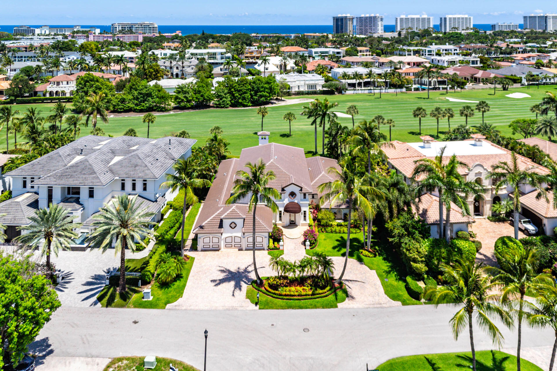 ROYAL PALM YACHT & COUNTRY CLUB - Residential