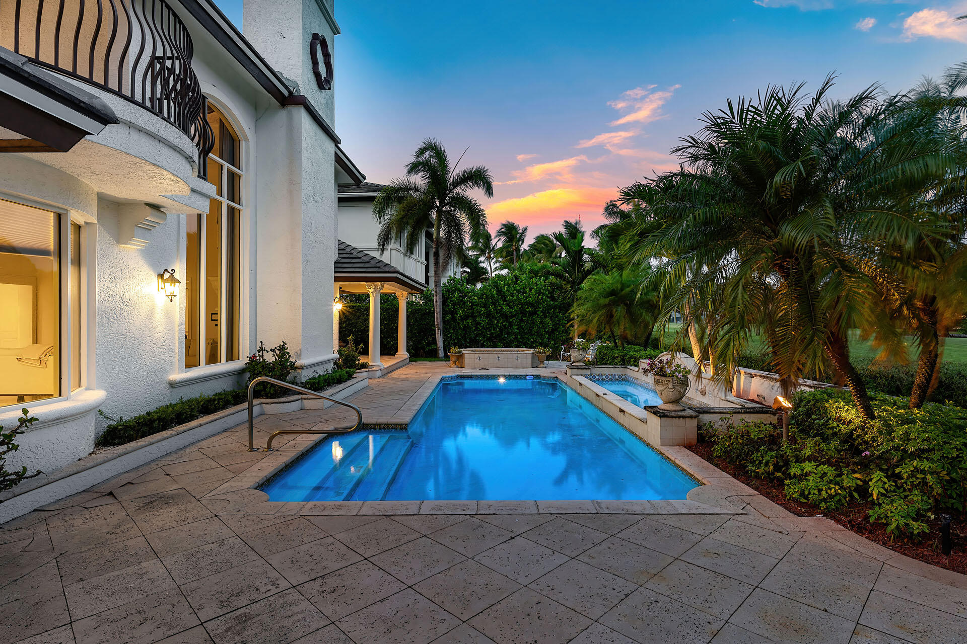 ROYAL PALM YACHT & COUNTRY CLUB - Residential
