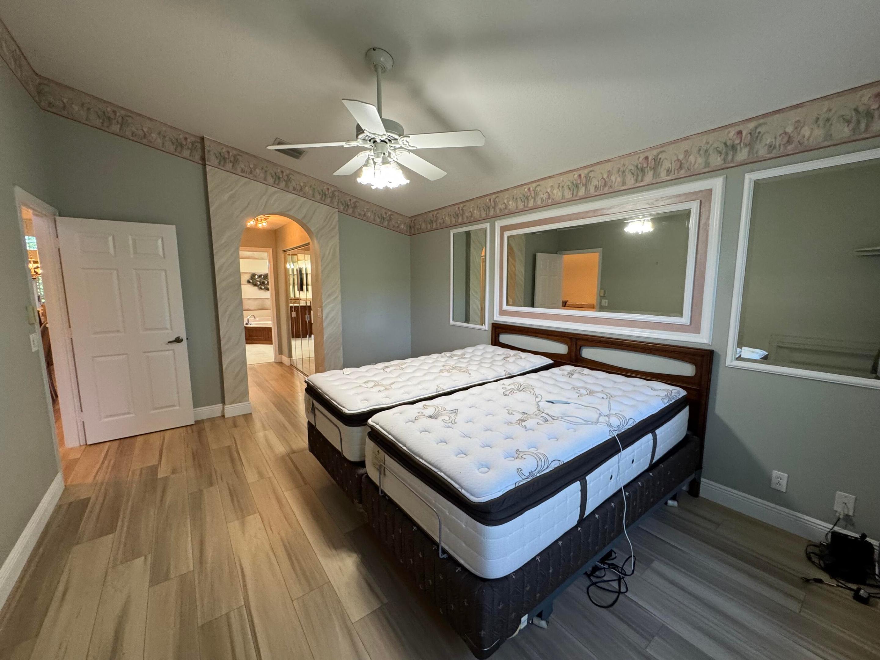 LAKERIDGE GREENS AT PIPERS GLEN - Residential