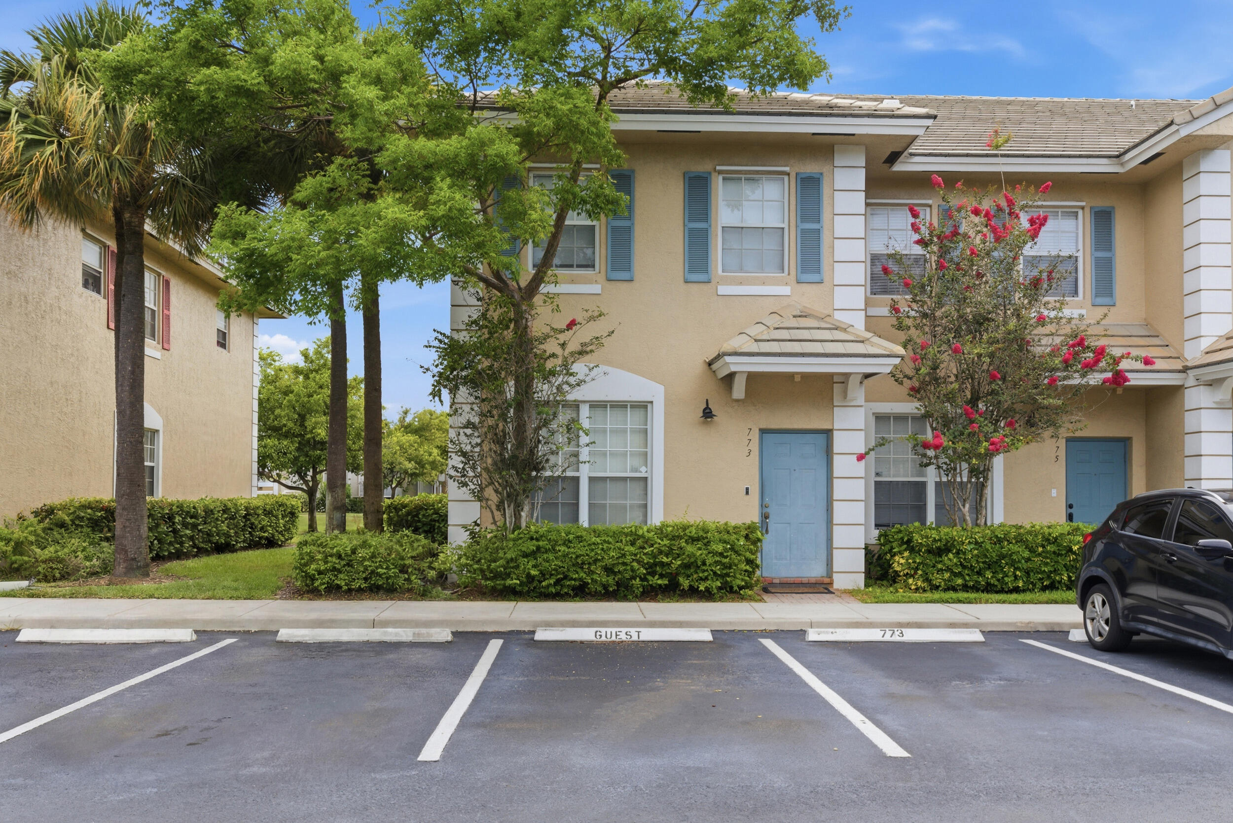 Well-maintained 3BR/2.5BA townhome featuring an open floor plan with spacious living and dining areas, and vaulted ceilings. Enjoy a private covered patio with peaceful green views and no direct rear neighbors. Upstairs offers generously sized bedrooms, including 2 primary suites with en-suite bath, plus a convenient laundry room with full-size washer and dryer. Centrally located near shopping, dining, schools, and major highways. Easy to show via ShowingTime.