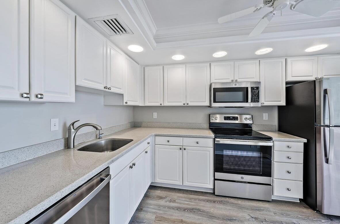 JUPITER COVE CONDO - Residential Lease