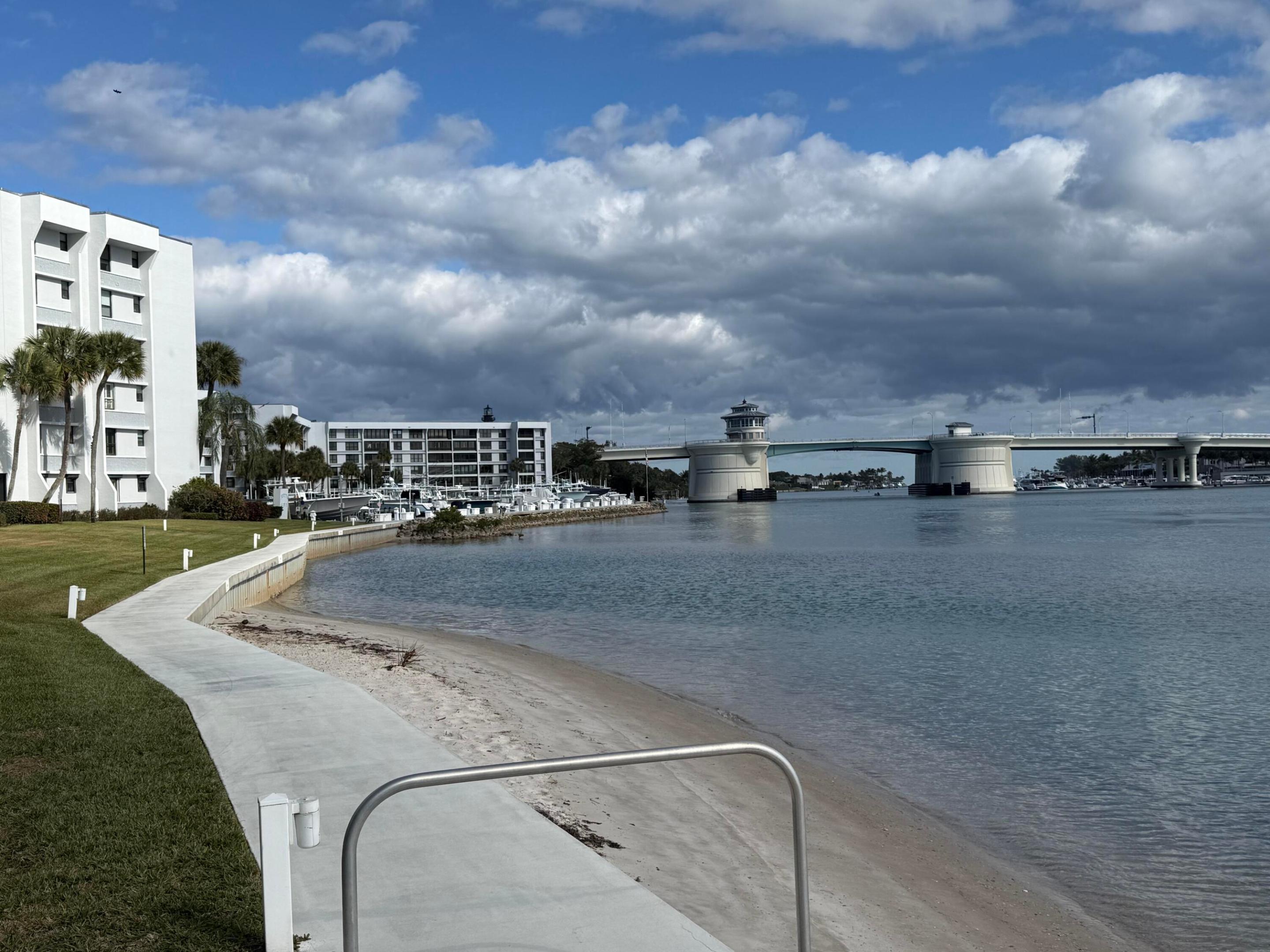 JUPITER COVE CONDO - Residential Lease