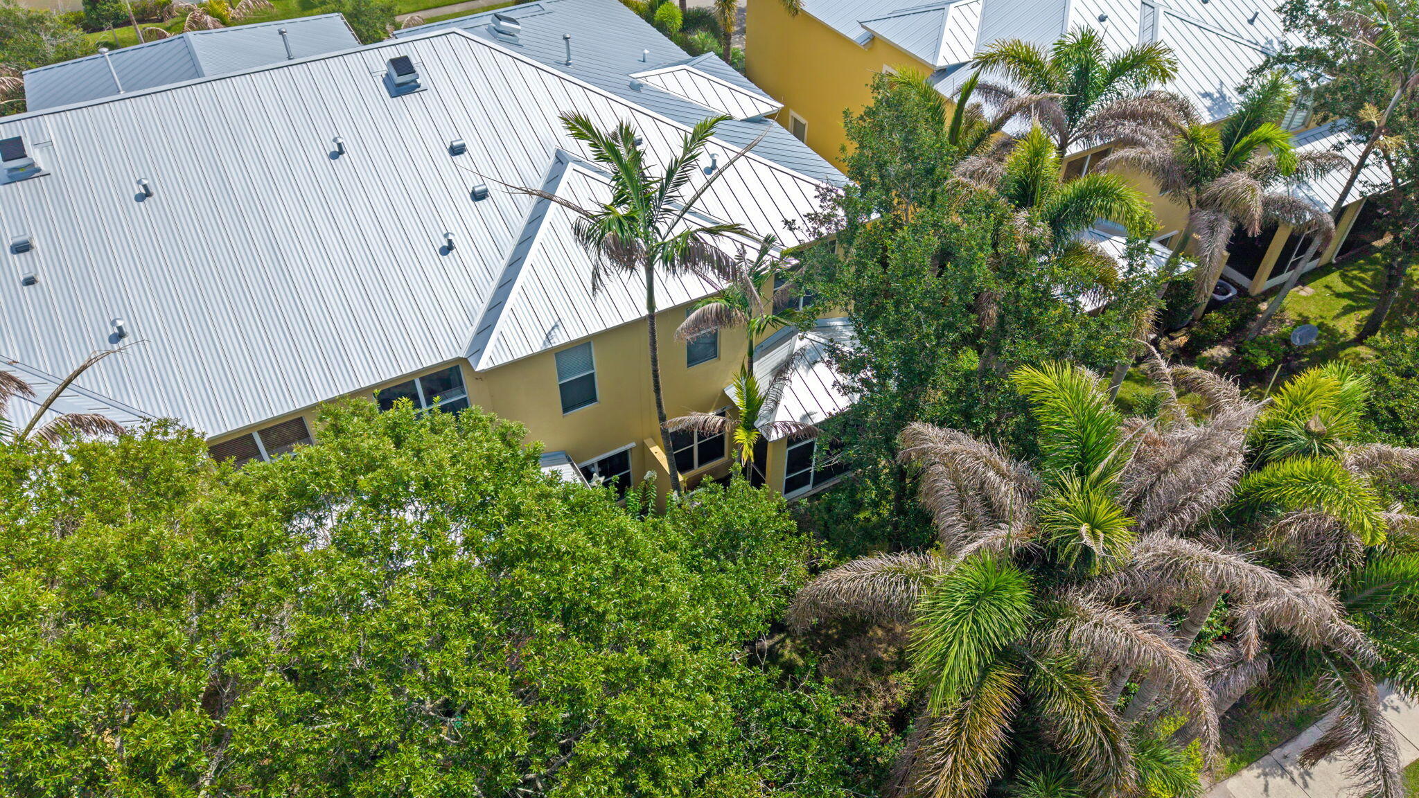 ST ANDREWS TOWNHOMES - Residential