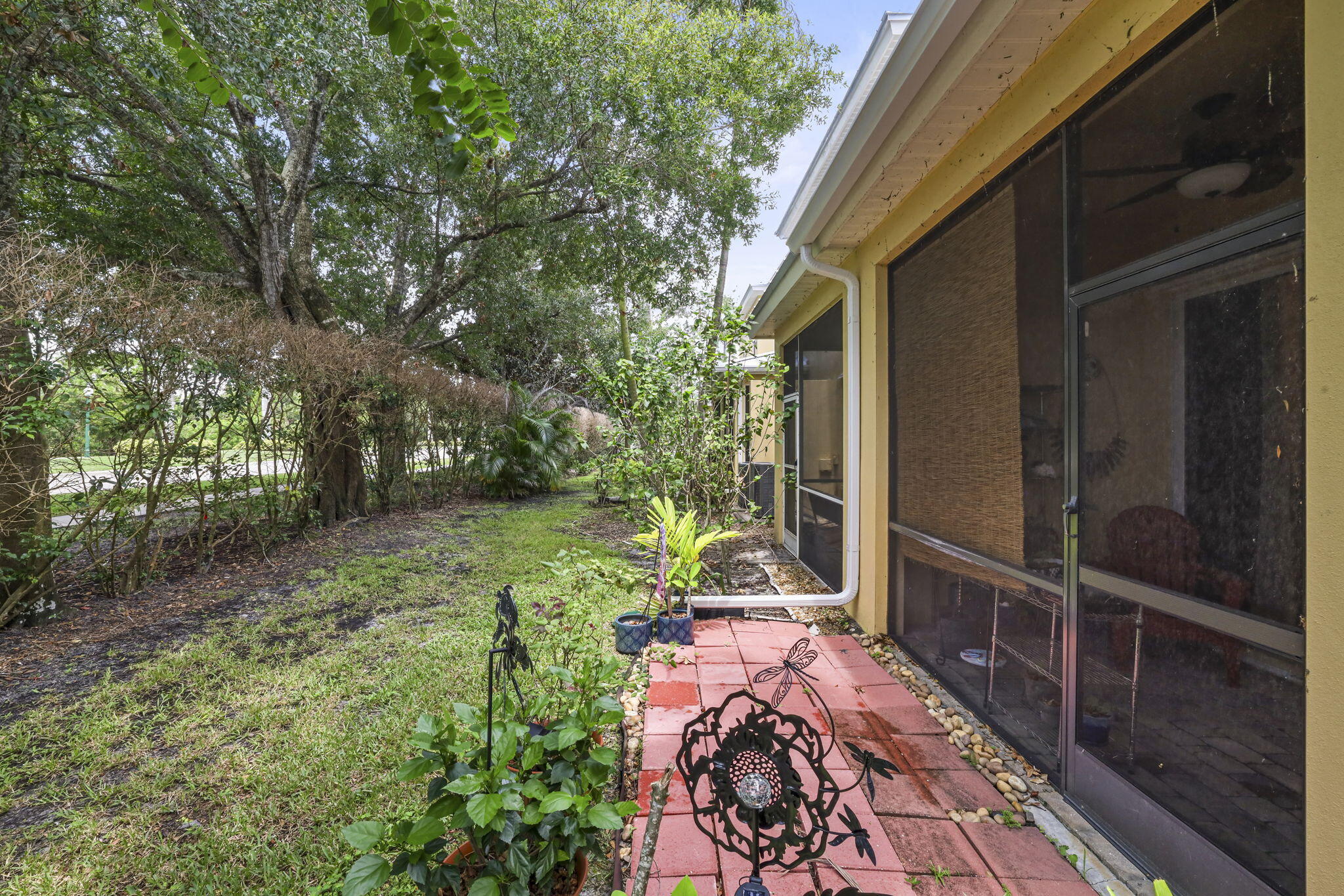 ST ANDREWS TOWNHOMES - Residential