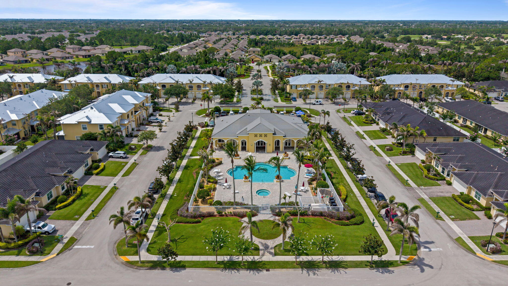 ST ANDREWS TOWNHOMES - Residential