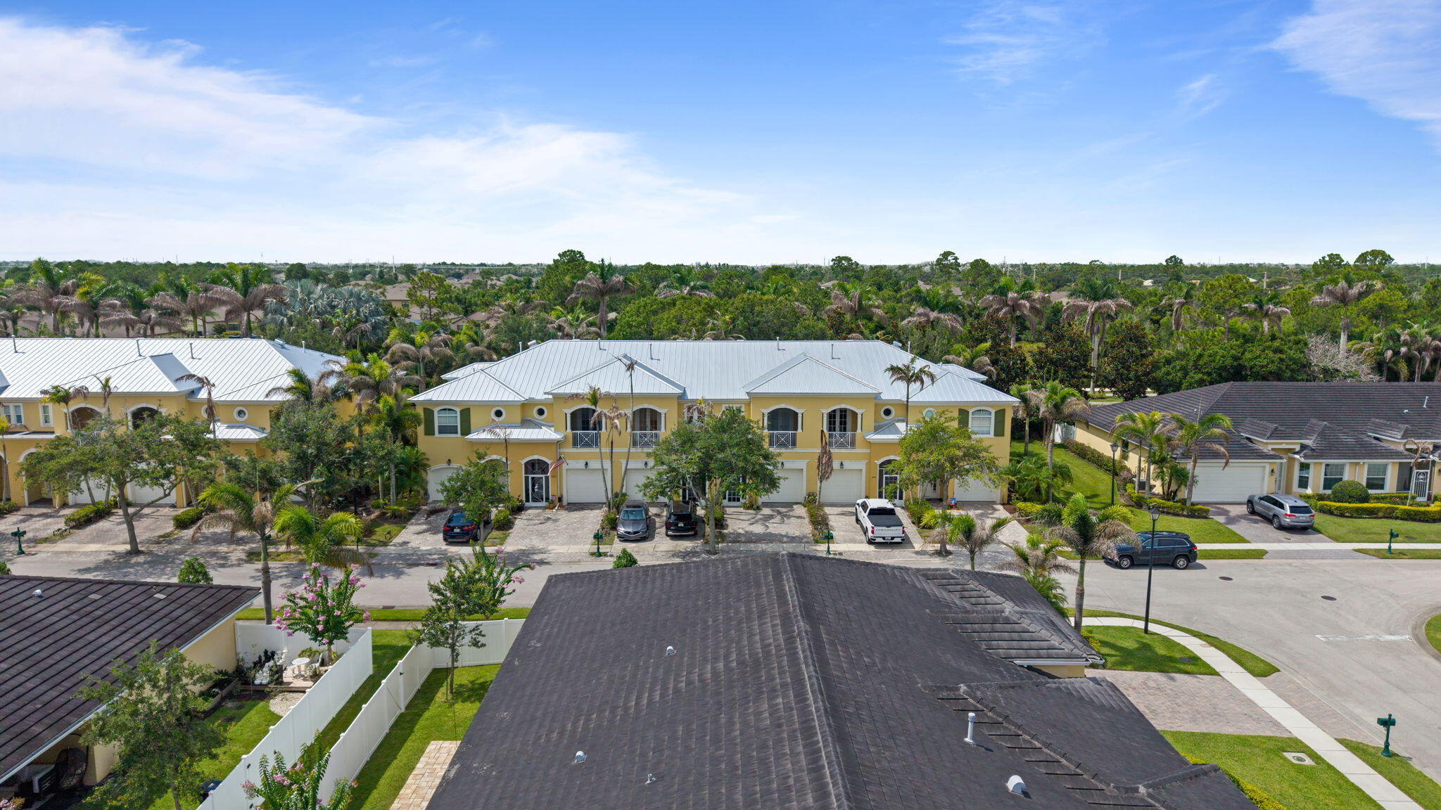 ST ANDREWS TOWNHOMES - Residential