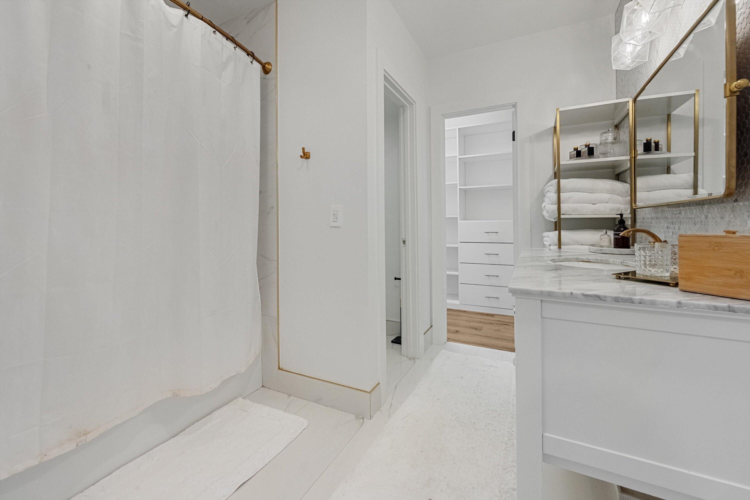 GOLF COTTAGES 2 CONDO - Residential Lease