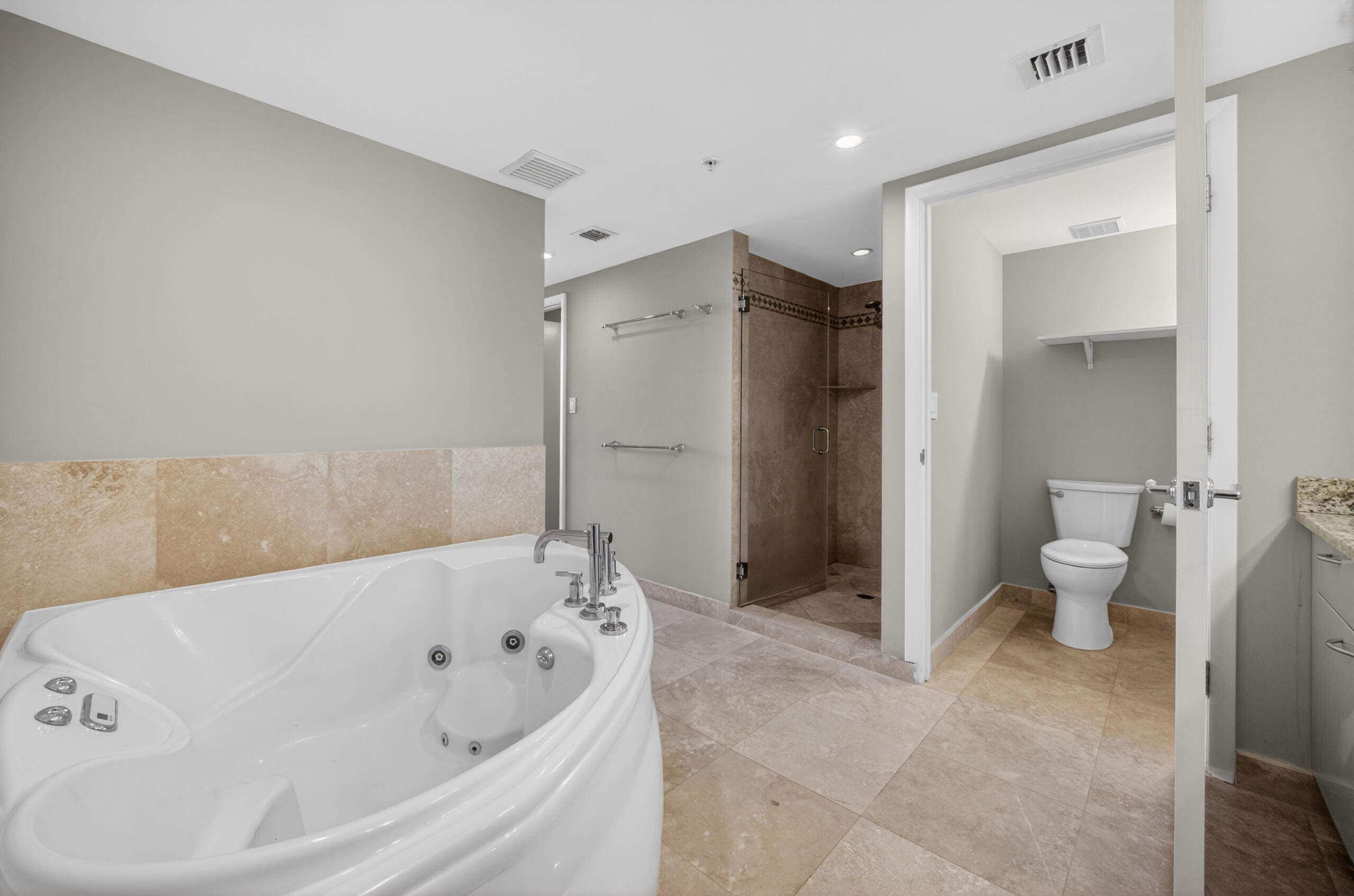45 HENDRICKS CONDO - Residential Lease
