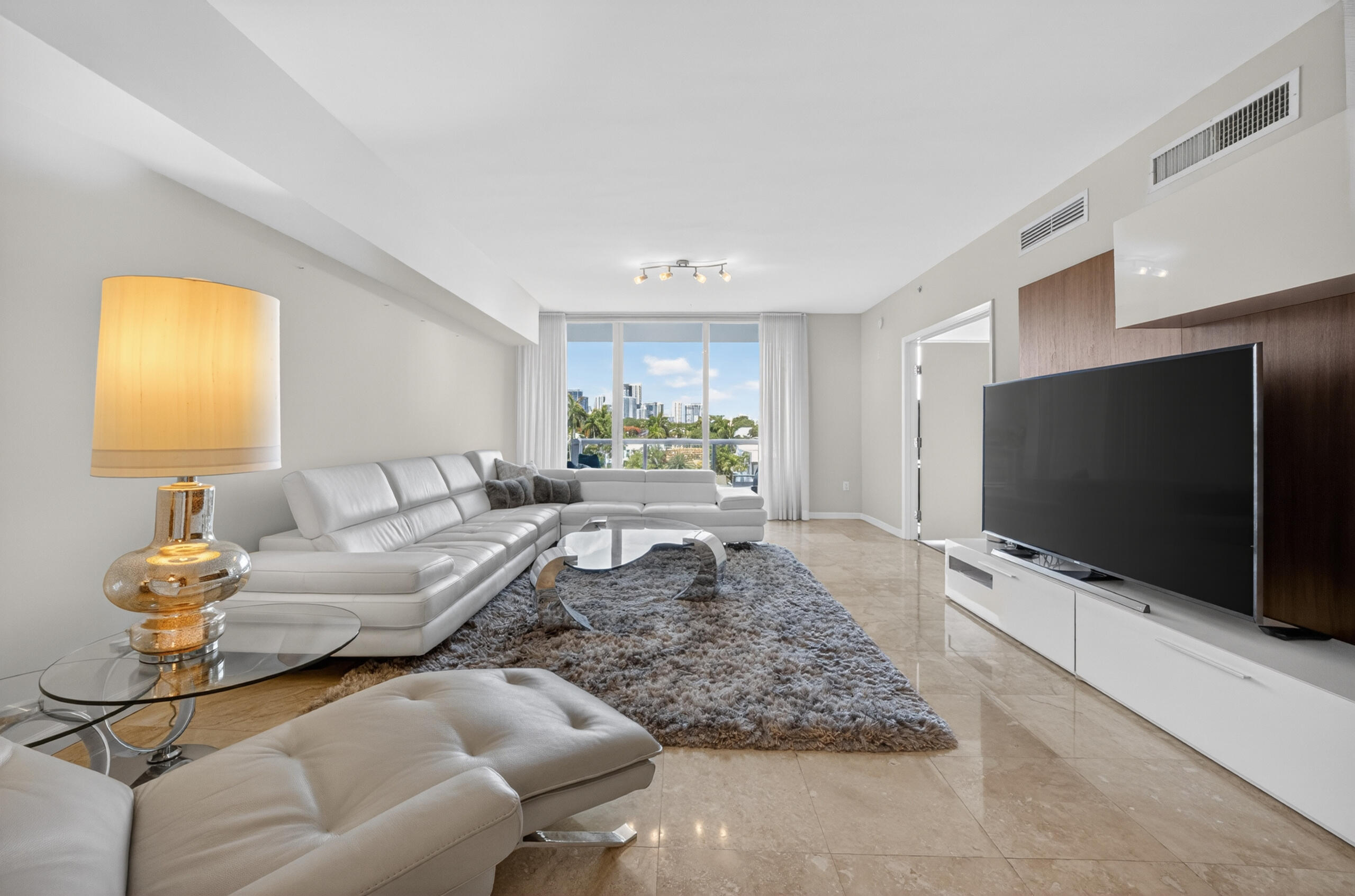 45 HENDRICKS CONDO - Residential Lease