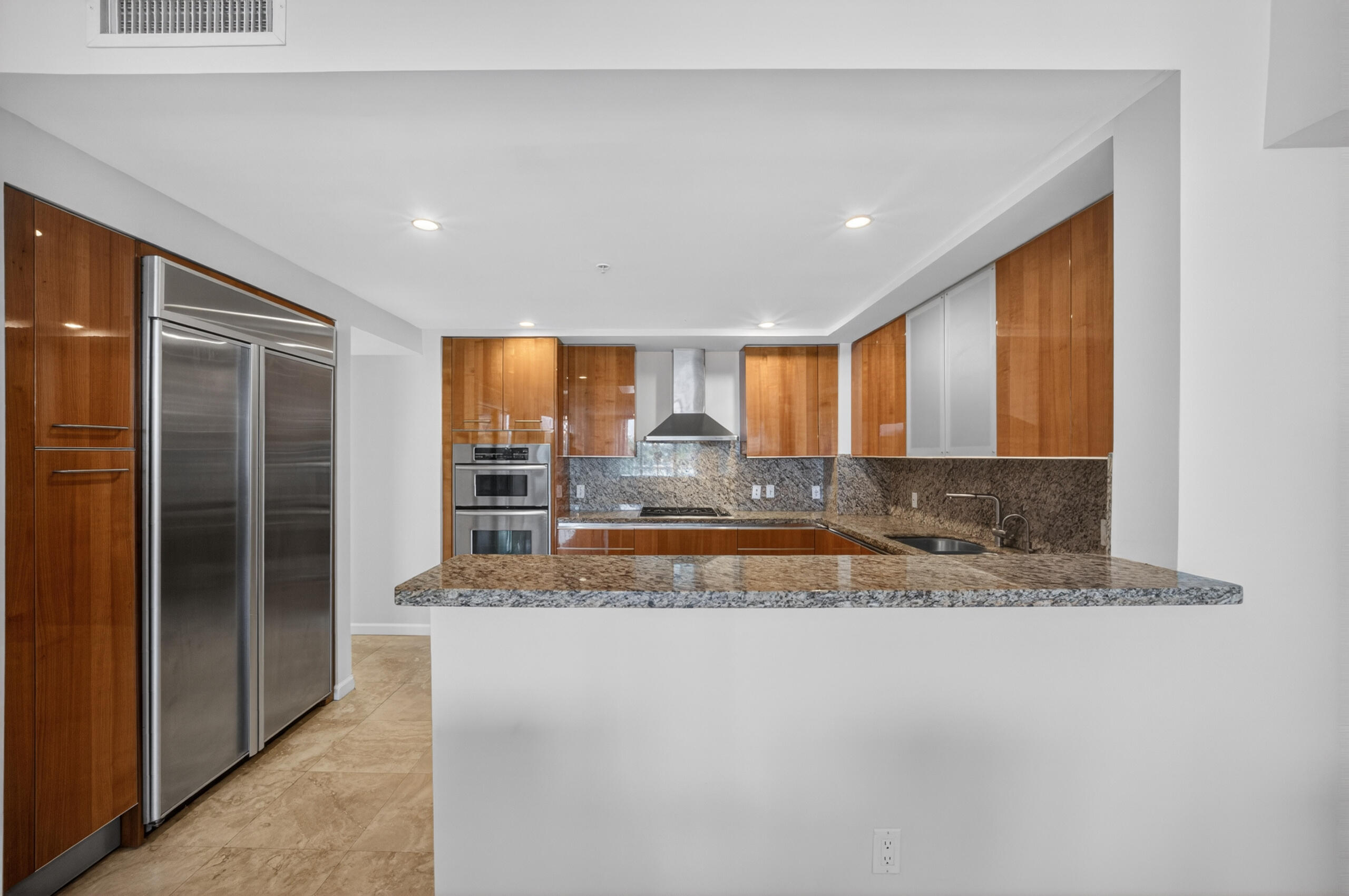 45 HENDRICKS CONDO - Residential Lease