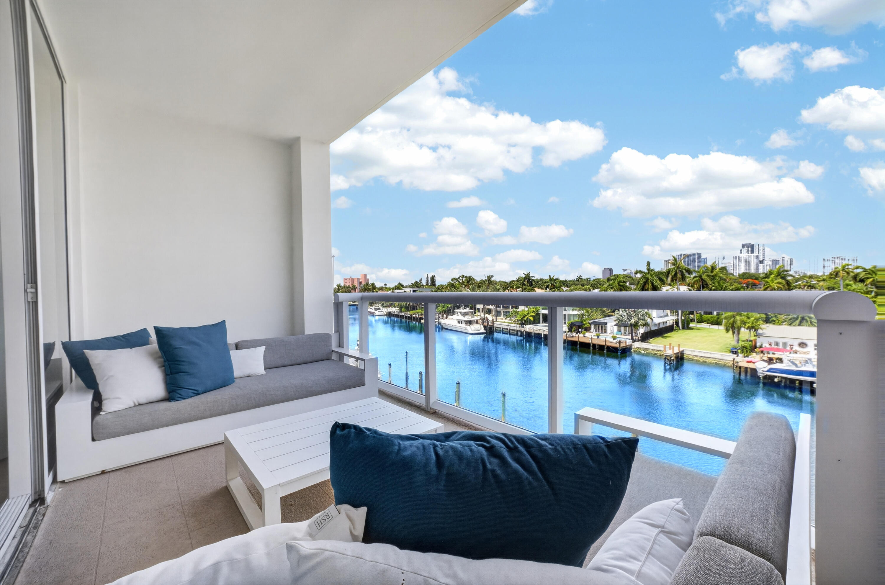45 HENDRICKS CONDO - Residential Lease