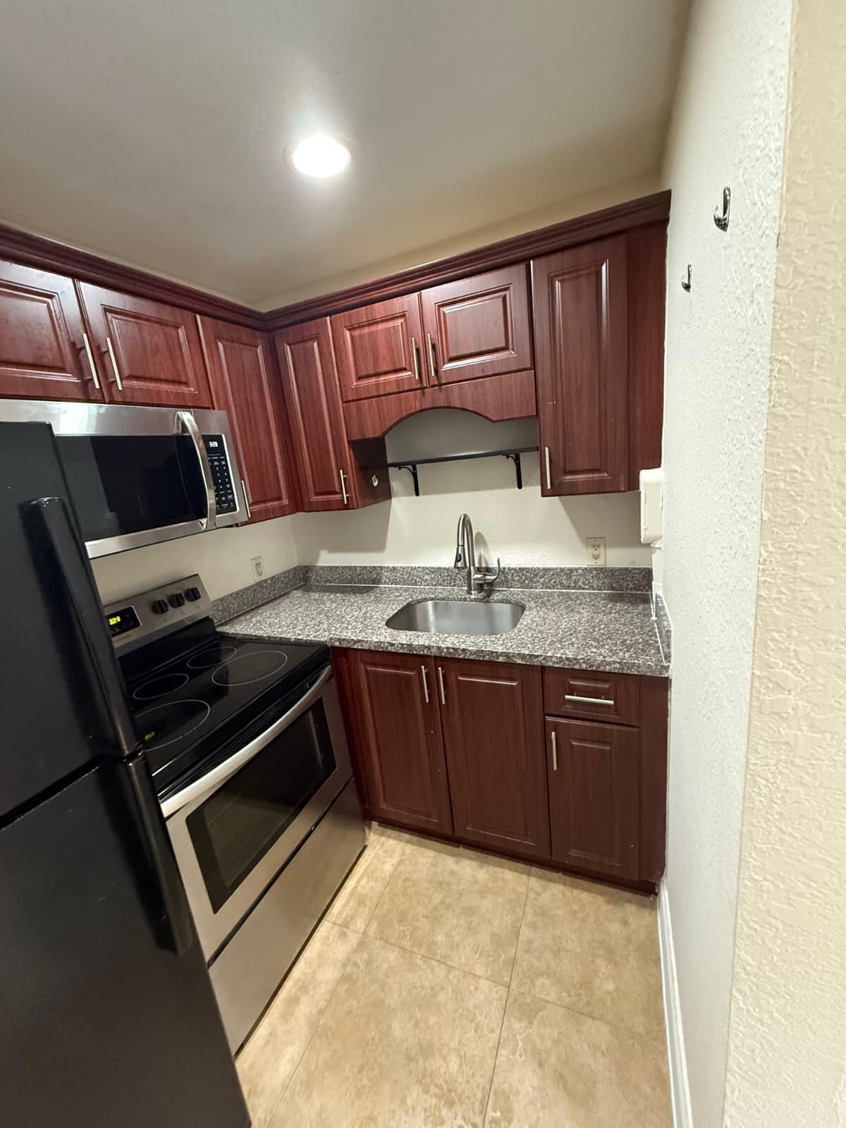 BON AIRE ACRES - Residential Lease