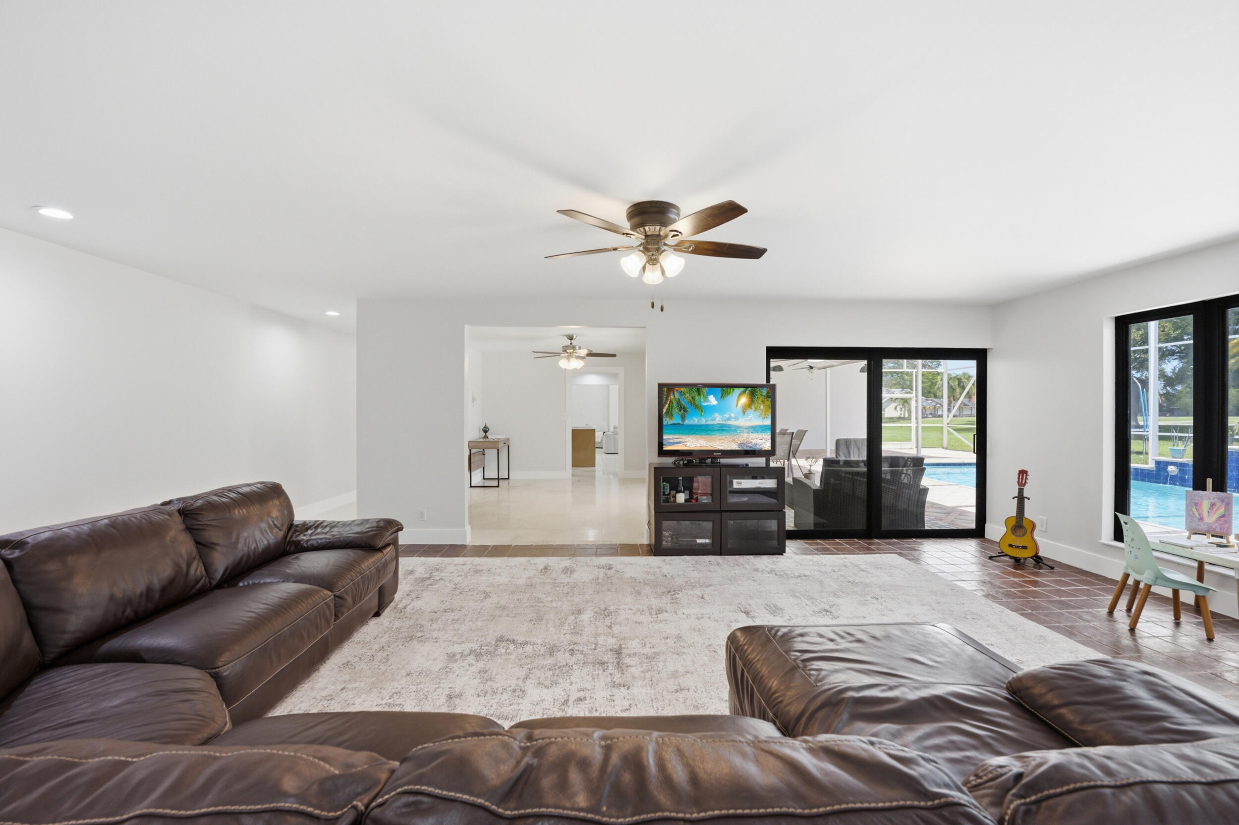 CORAL SPRINGS COUNTRY CLUB - Residential
