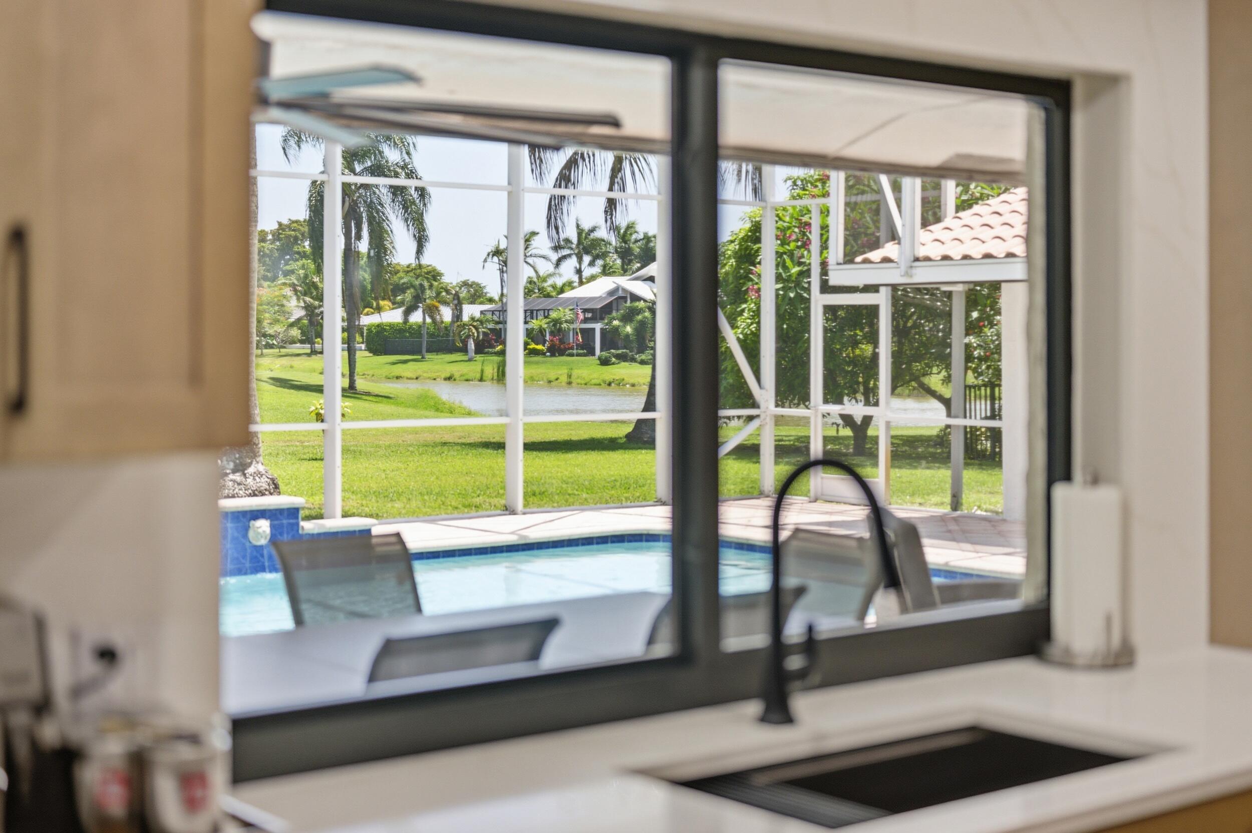 CORAL SPRINGS COUNTRY CLUB - Residential