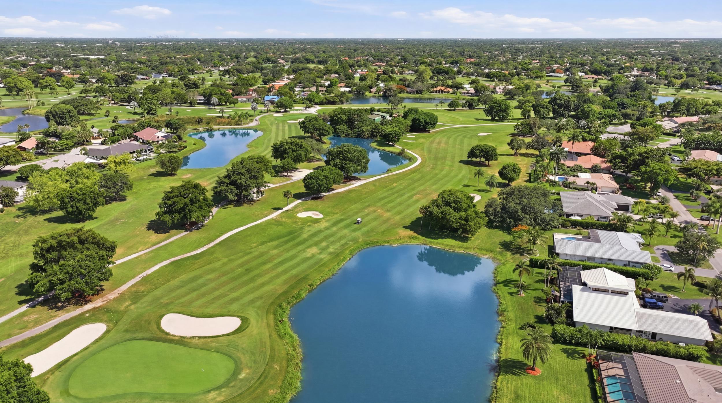 CORAL SPRINGS COUNTRY CLUB - Residential