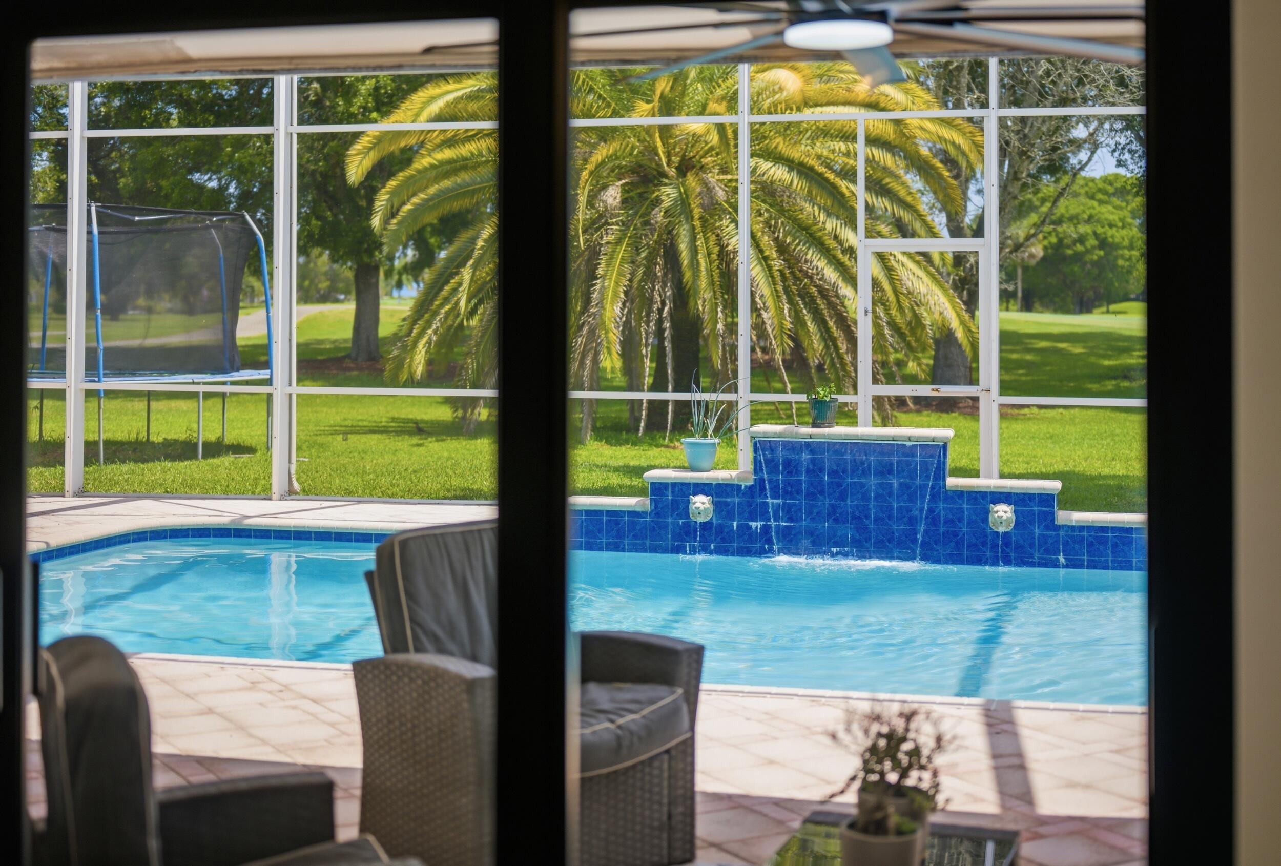 CORAL SPRINGS COUNTRY CLUB - Residential