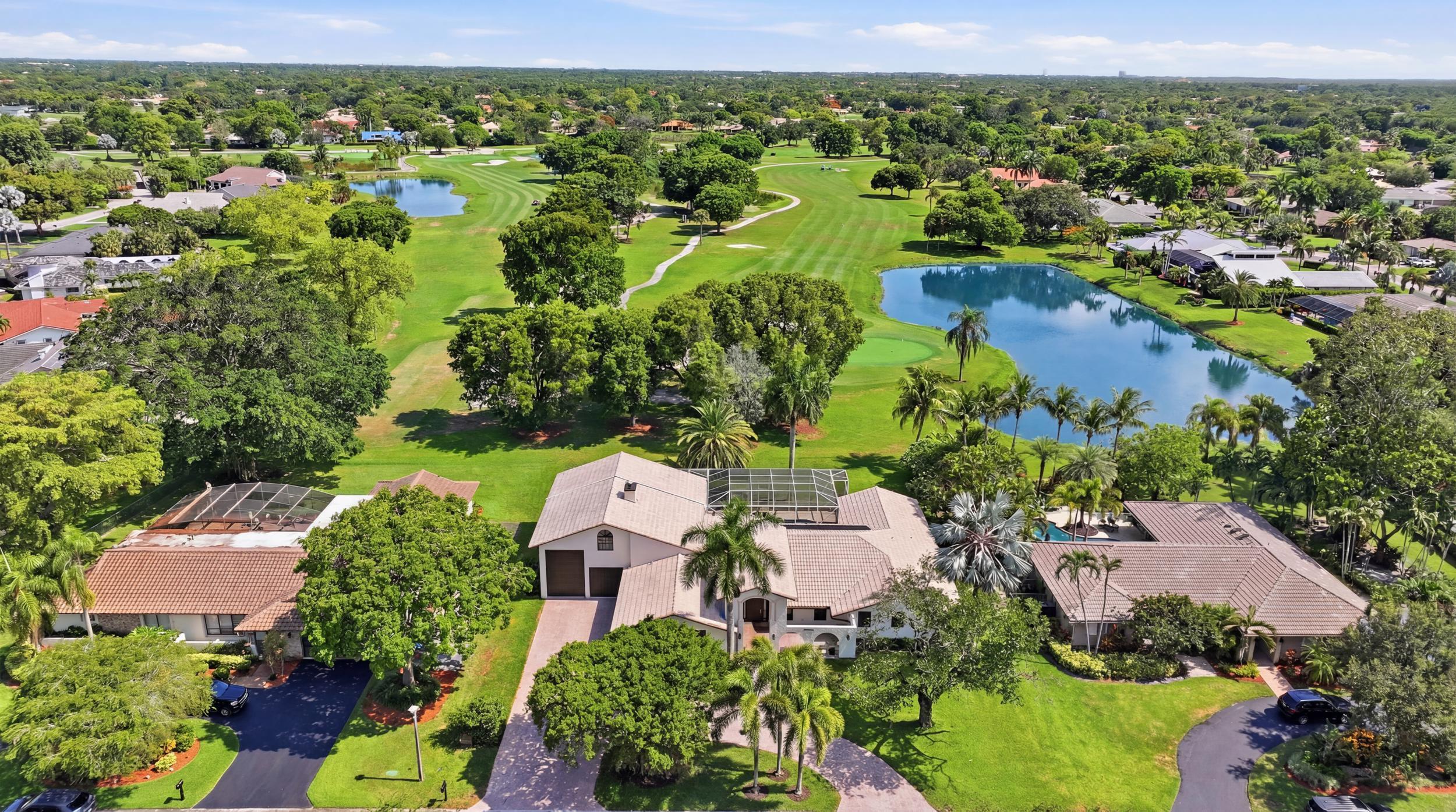 CORAL SPRINGS COUNTRY CLUB - Residential