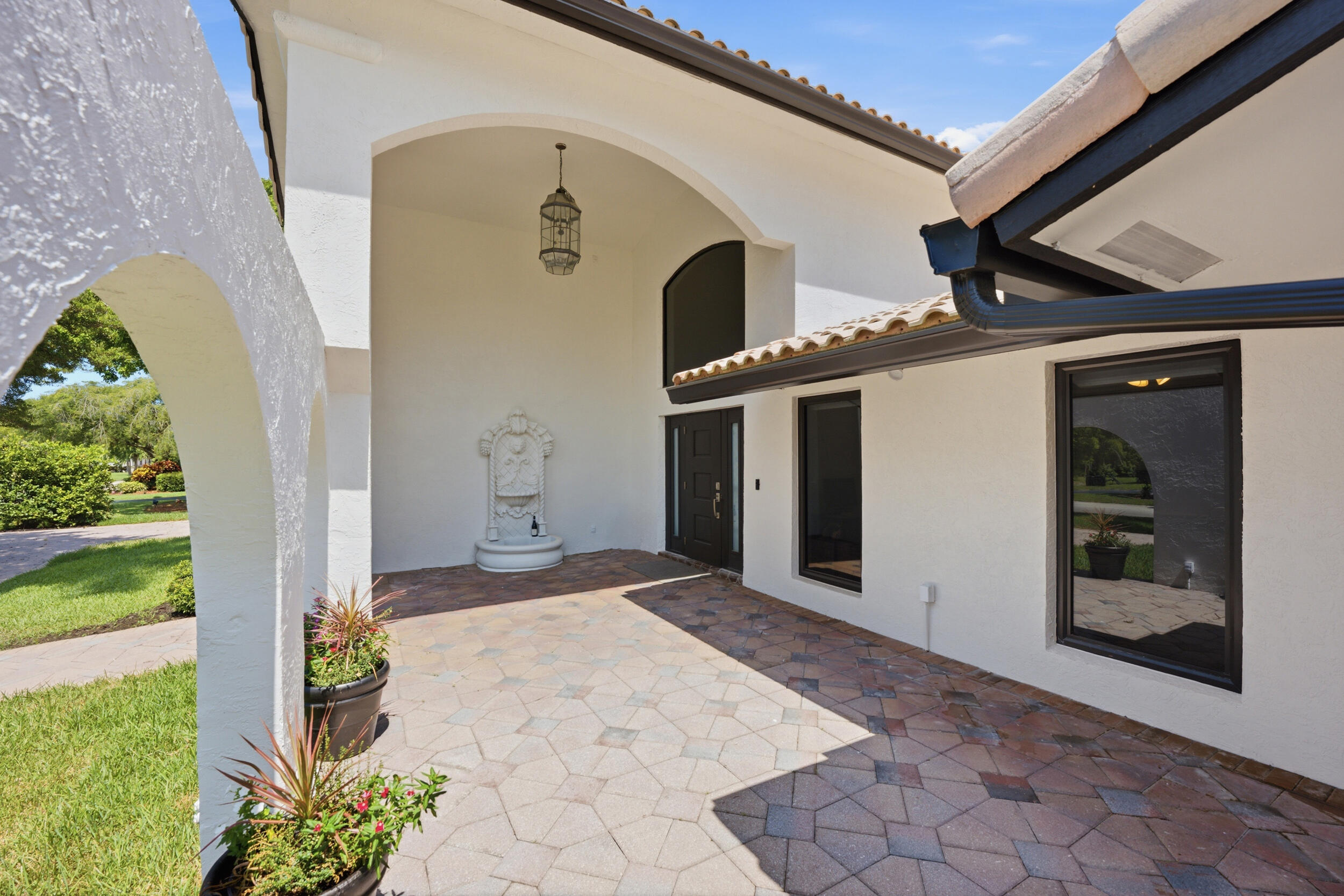 CORAL SPRINGS COUNTRY CLUB - Residential