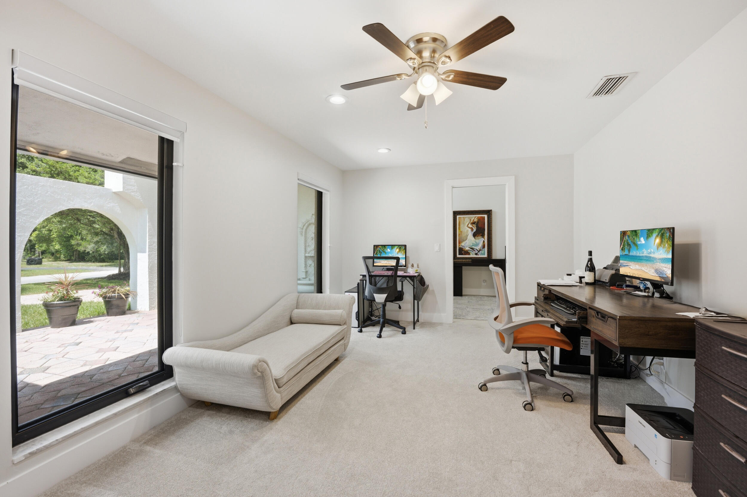 CORAL SPRINGS COUNTRY CLUB - Residential