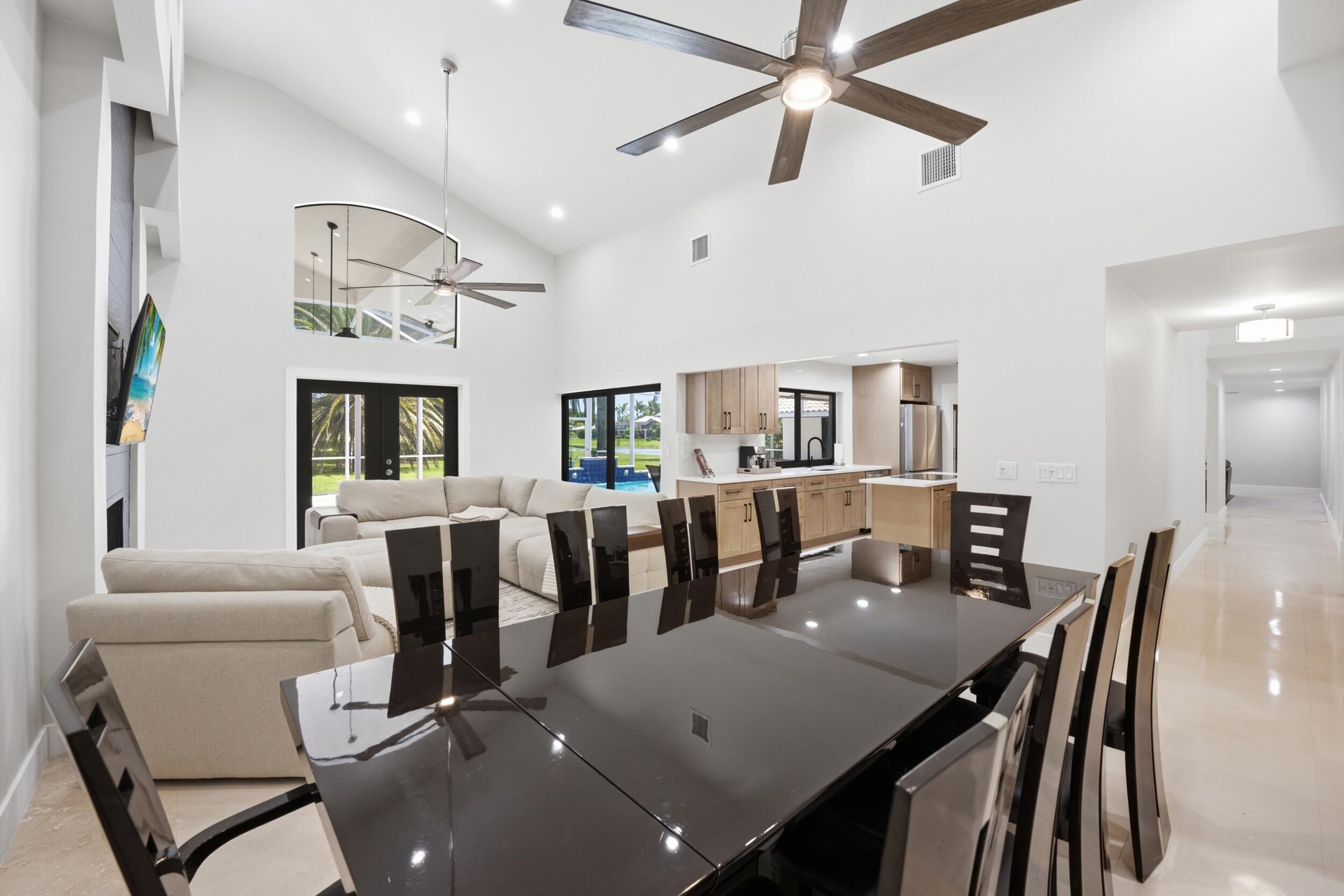 CORAL SPRINGS COUNTRY CLUB - Residential