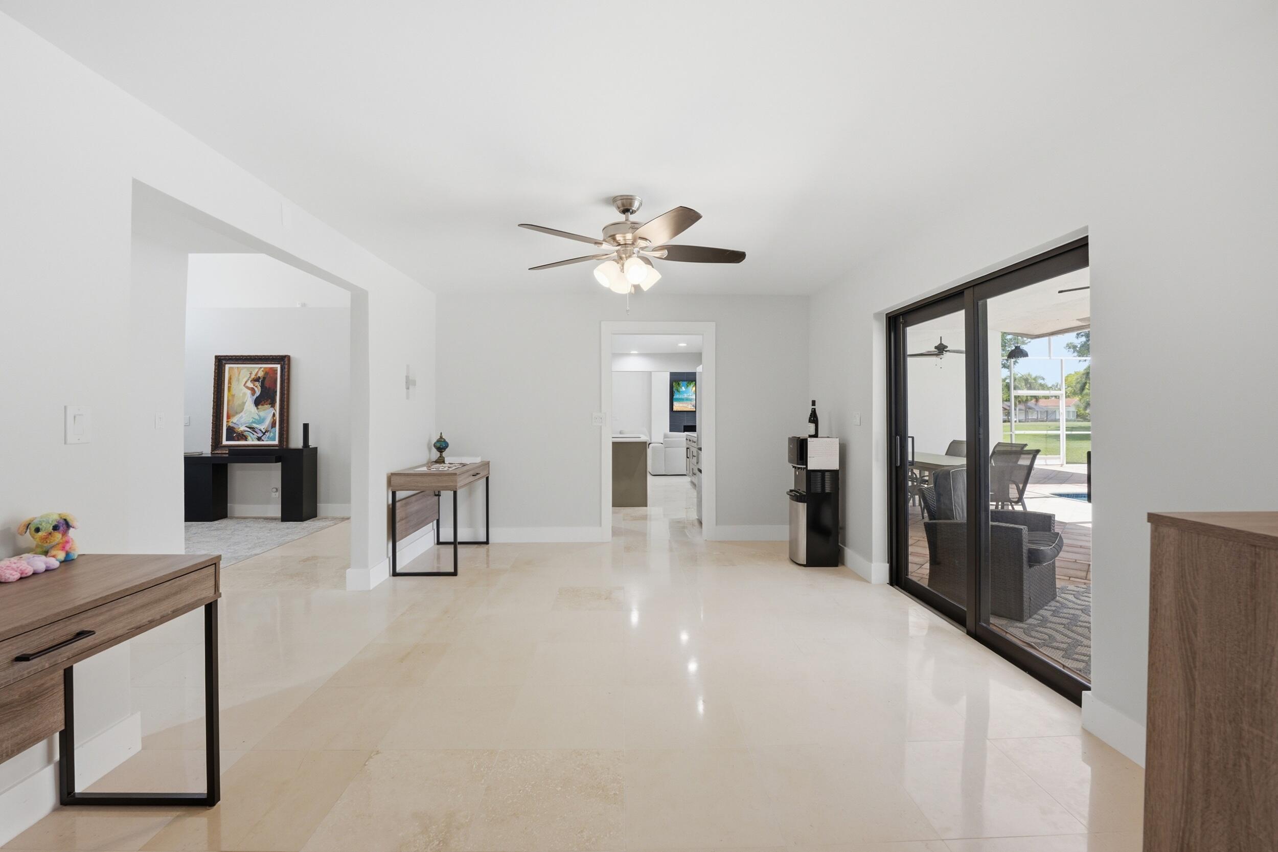 CORAL SPRINGS COUNTRY CLUB - Residential