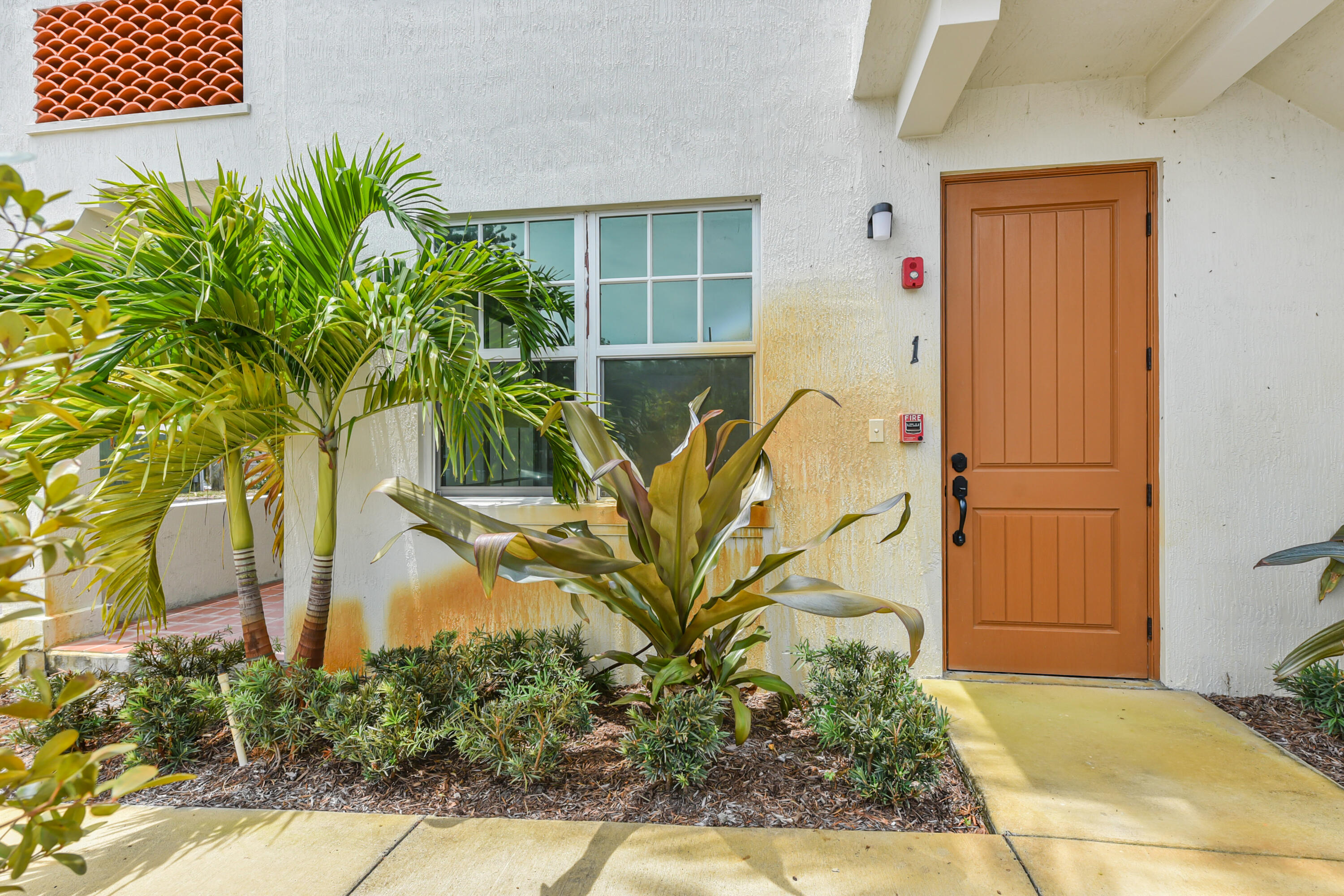LAKE WORTH TOWN OF - Residential Income